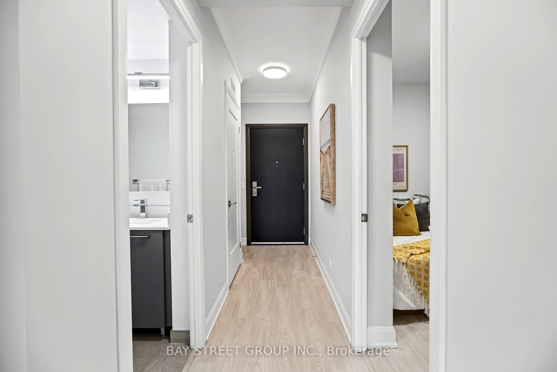 Photo 9 of Unit 706, 18 Water Walk Drive, Markham, Unionville — HOMEH