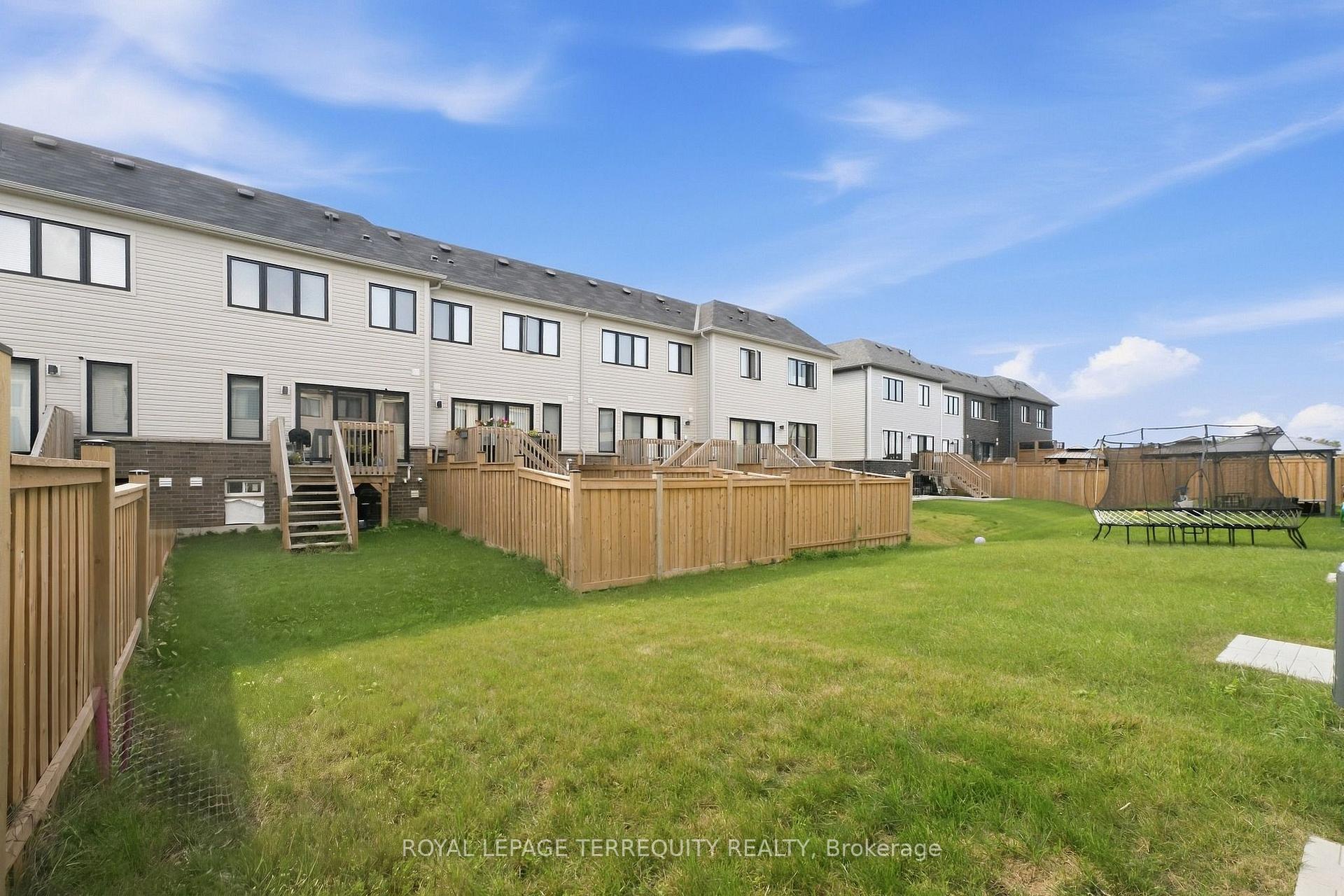 Photo 26 of 129 Sailors Landing, Clarington, Bowmanville — HOMEH