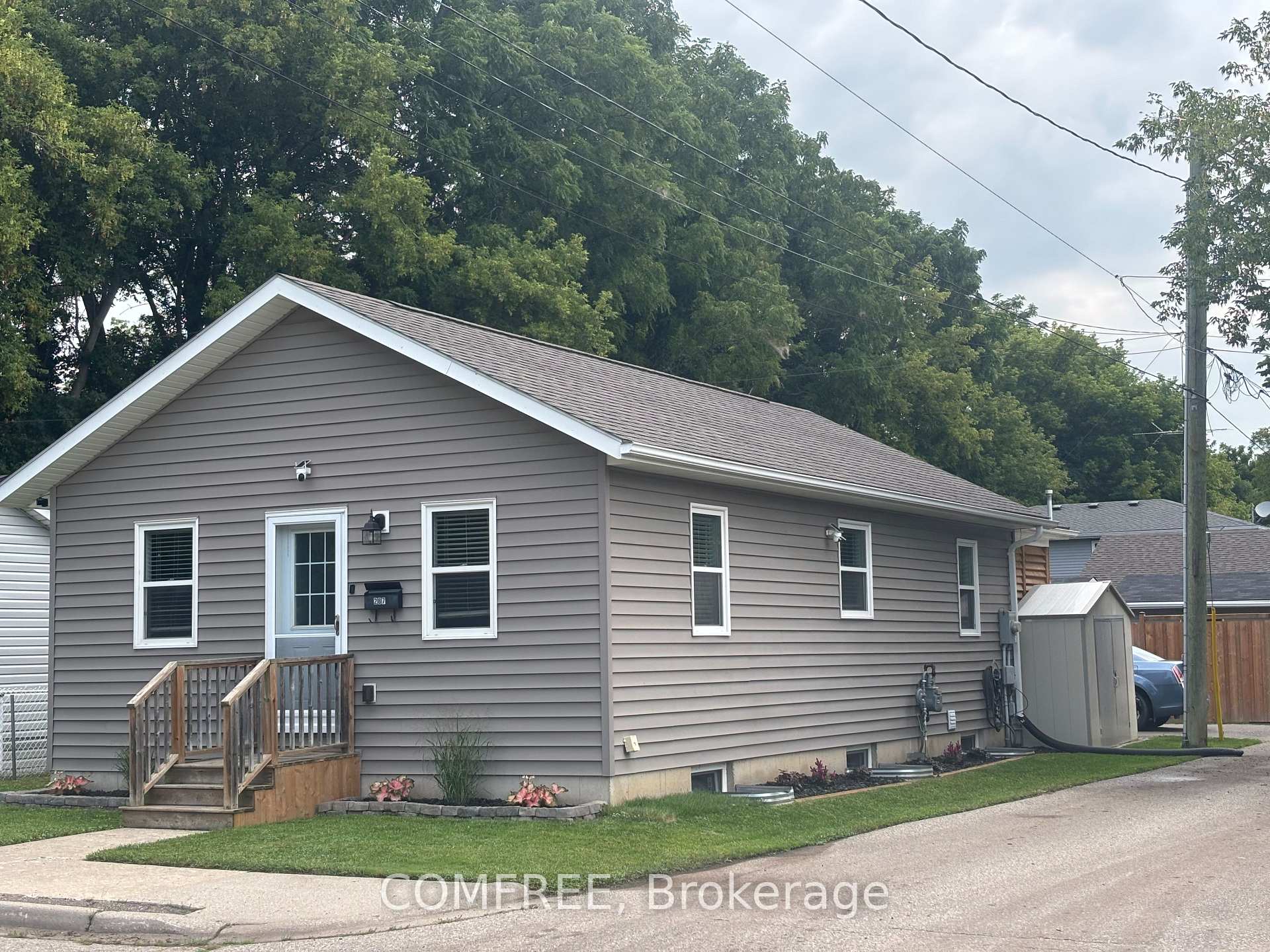 Photo of 287 Brock Street