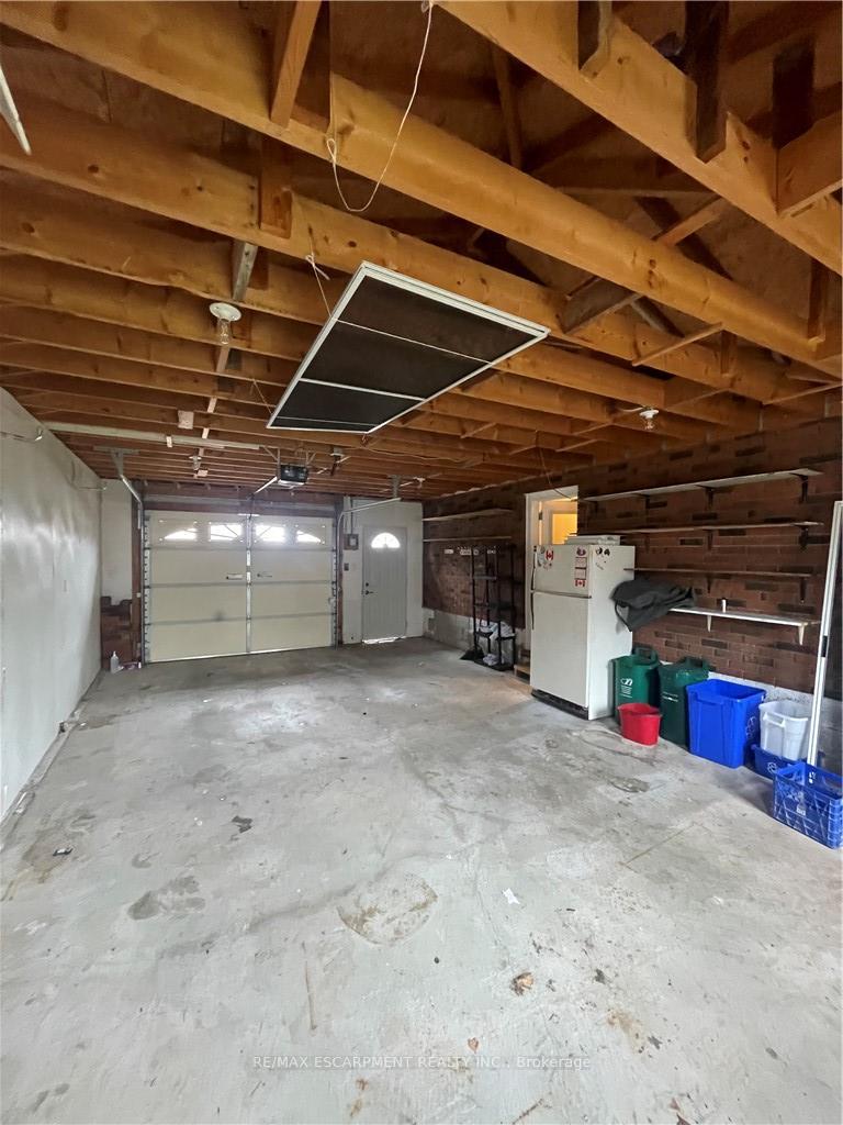 Photo 23 of 23 Woodsview Avenue W, Grimsby, Grimsby Beach — HOMEH