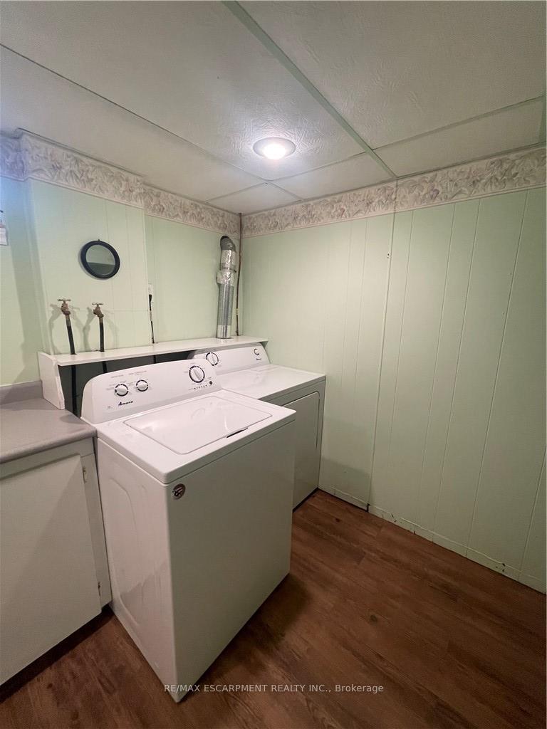 Photo 25 of 23 Woodsview Avenue W, Grimsby, Grimsby Beach — HOMEH