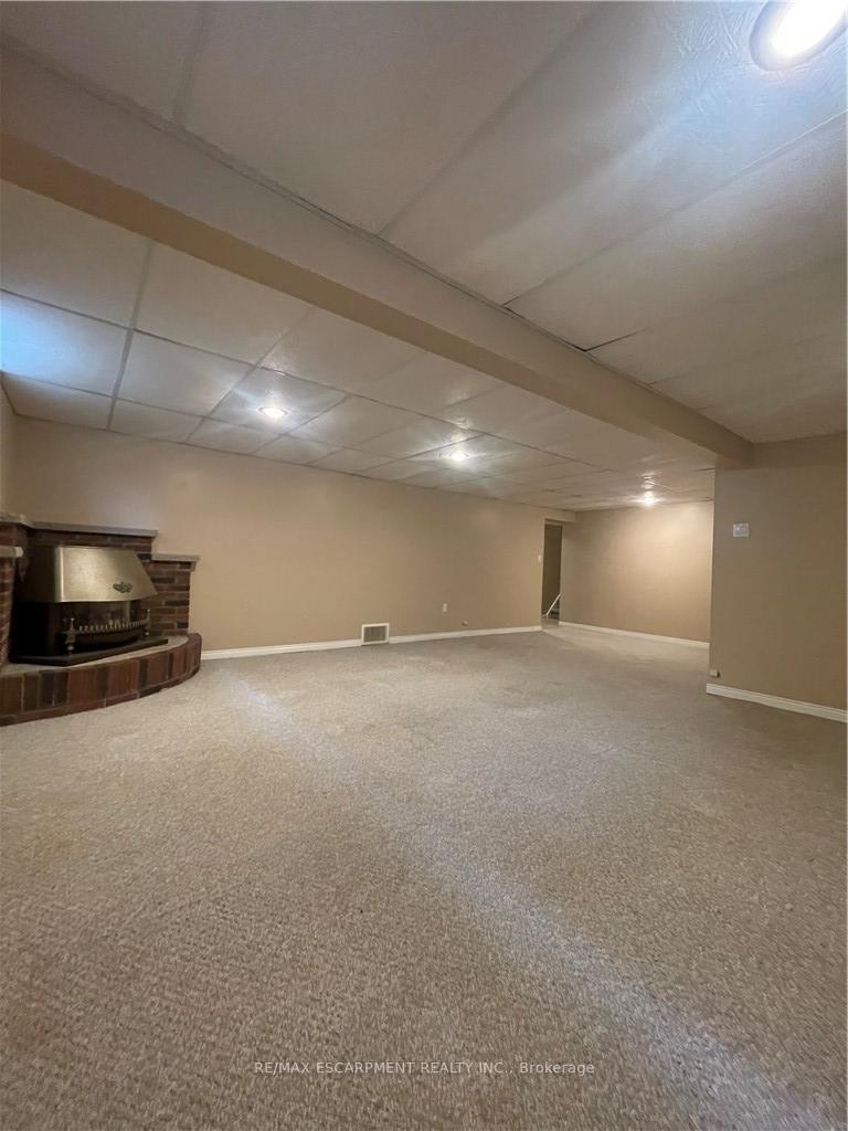 Photo 27 of 23 Woodsview Avenue W, Grimsby, Grimsby Beach — HOMEH