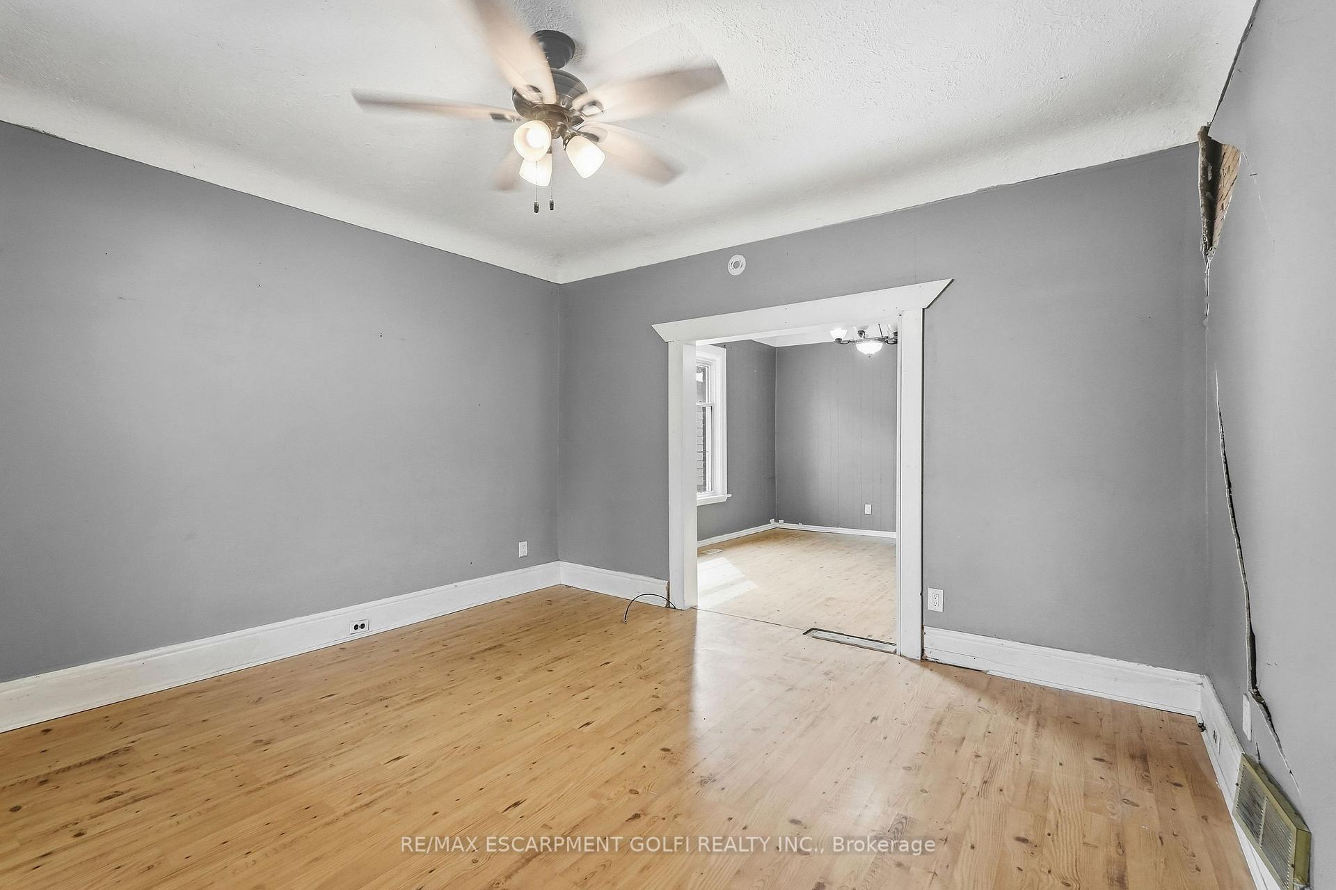 Photo 5 of 7 Tom Street, Brantford, Eagle Place East — HOMEH