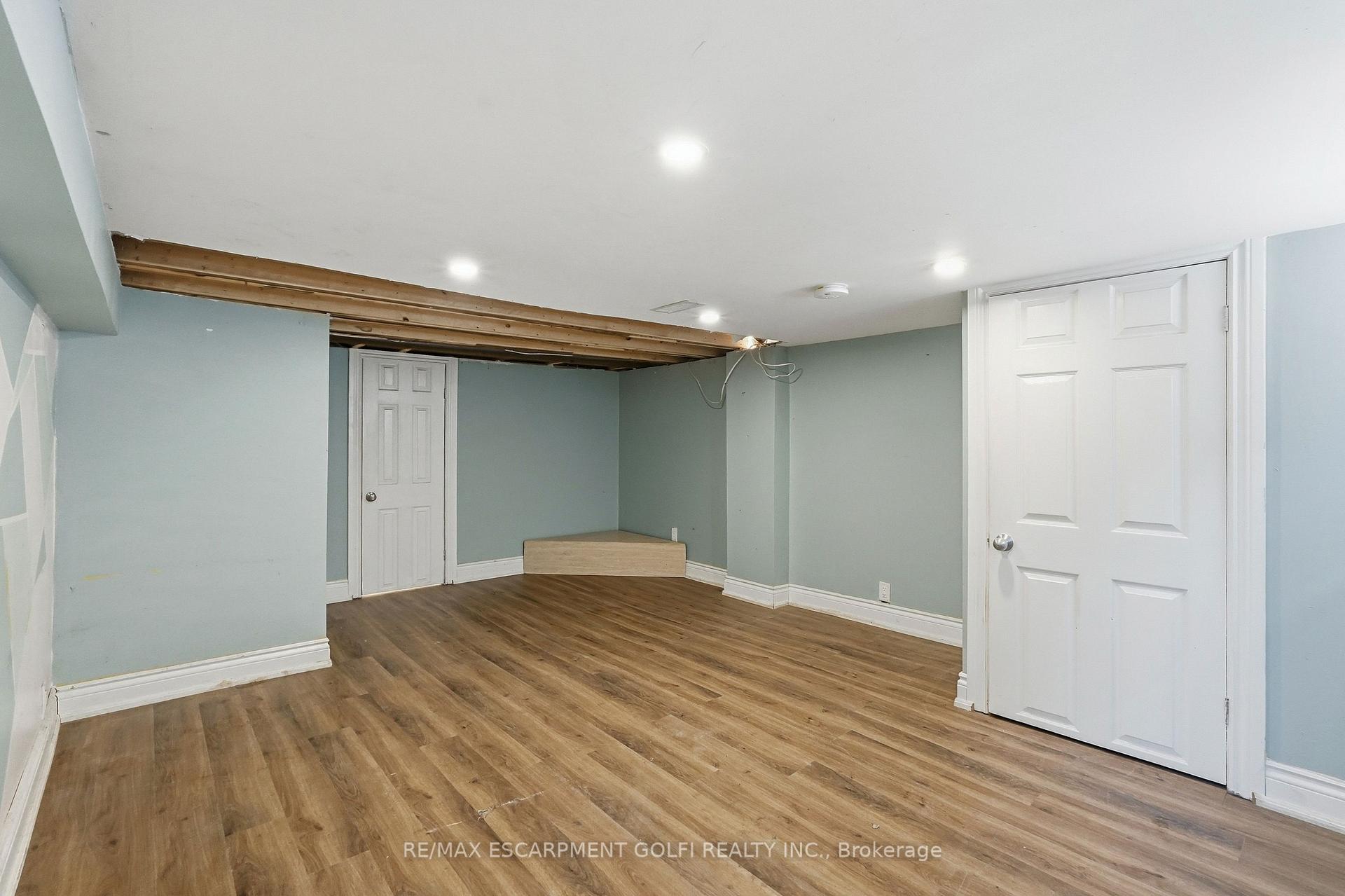 Photo 17 of 7 Tom Street, Brantford, Eagle Place East — HOMEH
