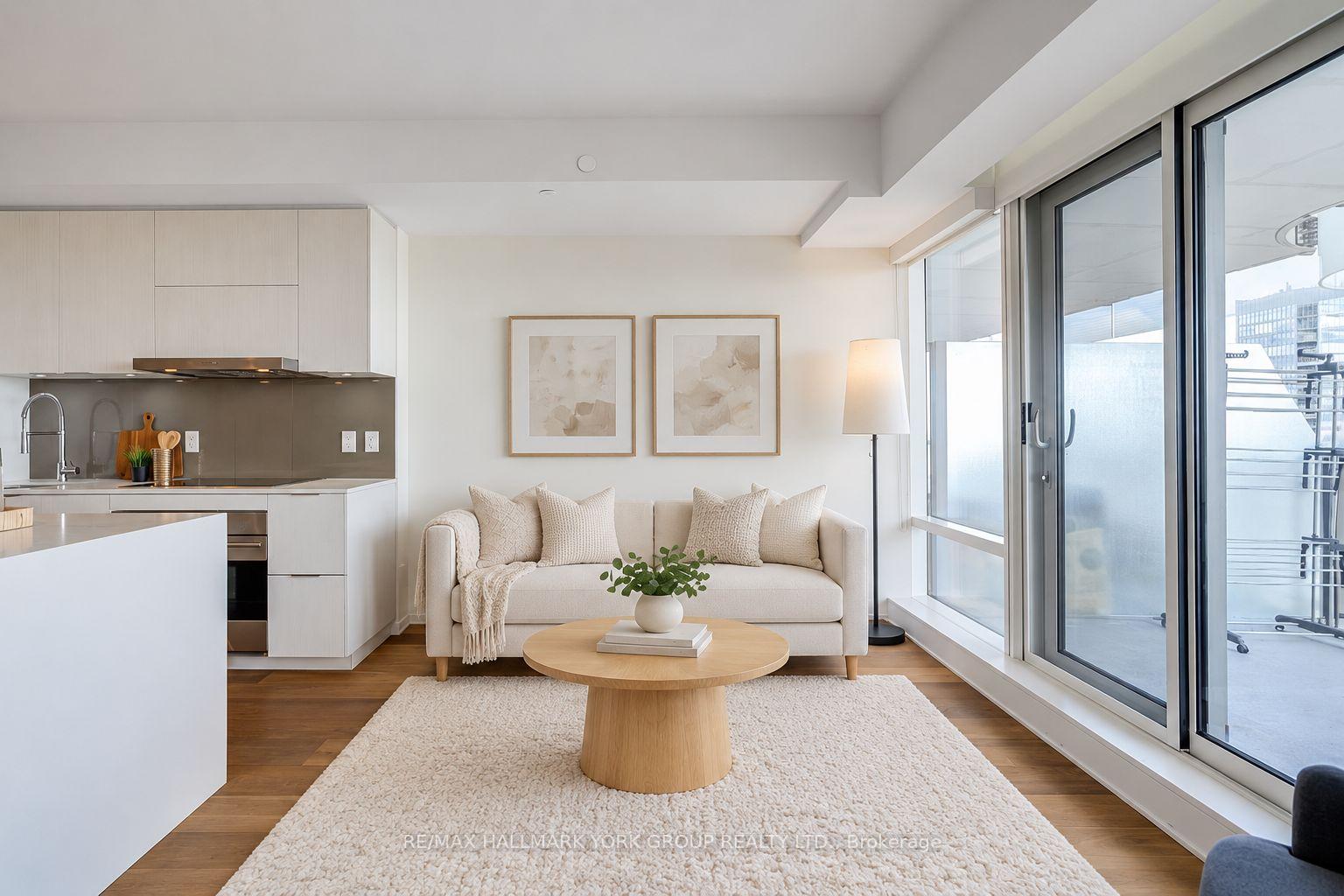Photo 4 of Unit 3112, 1 Bloor Street E, Toronto, Church-Yonge Corridor — HOMEH