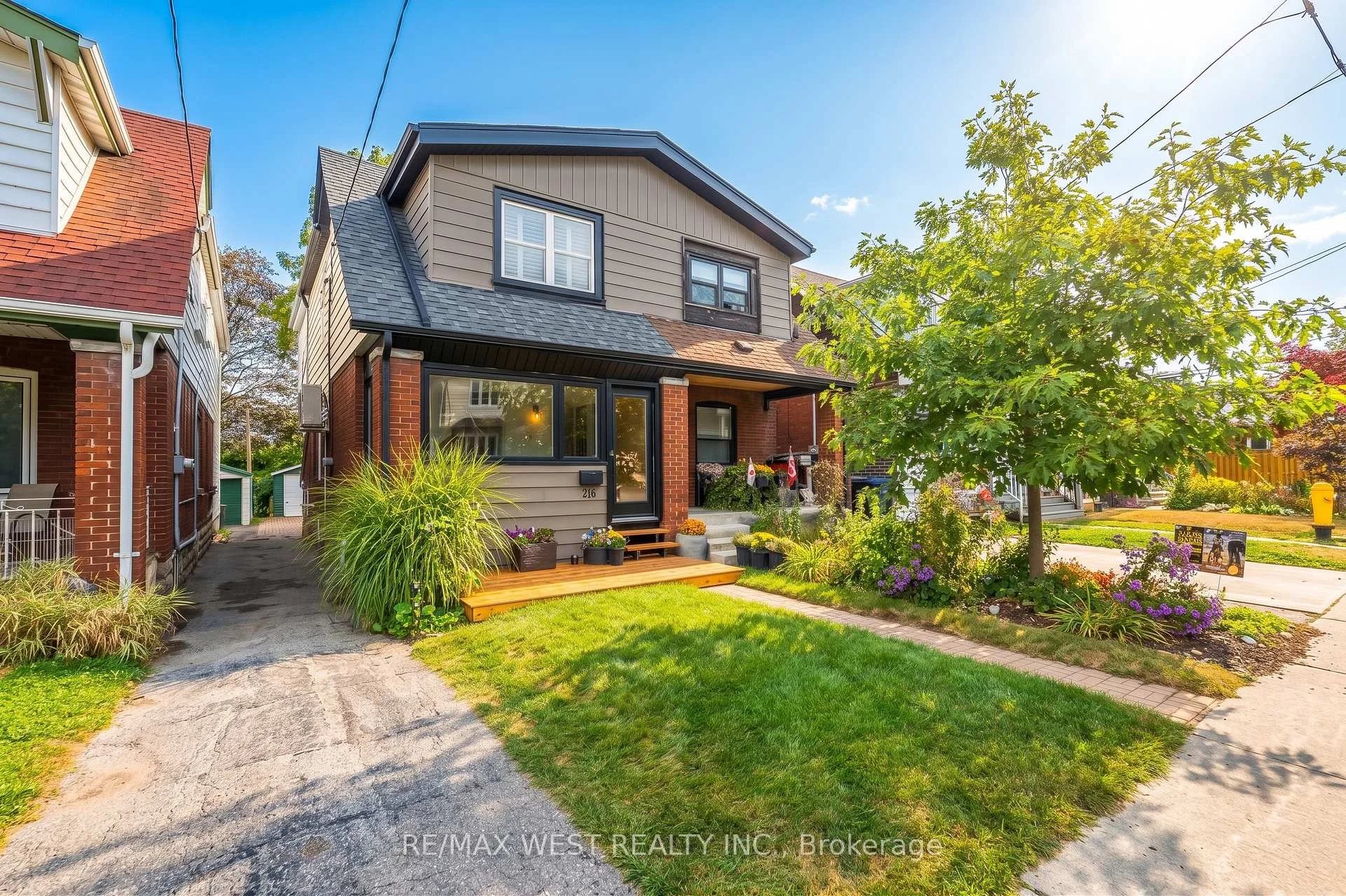 Photo 5 of 316 Monarch Park Avenue, Toronto, Danforth Village-East York — HOMEH