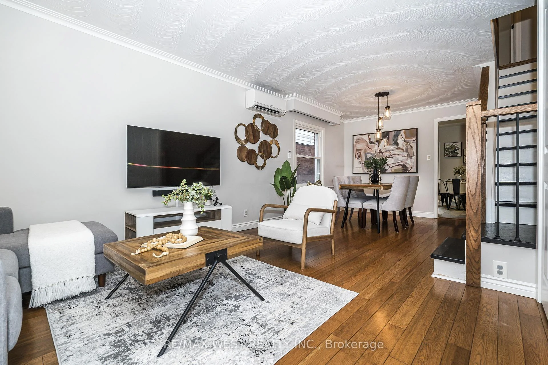 Photo 17 of 316 Monarch Park Avenue, Toronto, Danforth Village-East York — HOMEH