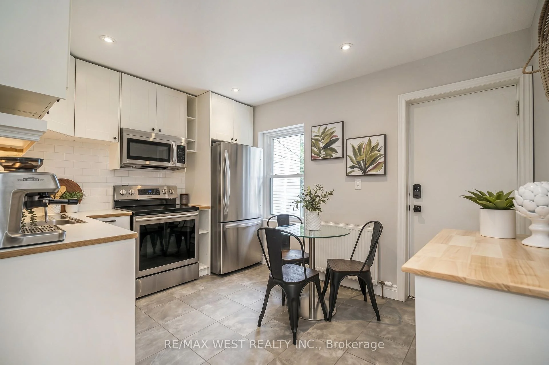 Photo 37 of 316 Monarch Park Avenue, Toronto, Danforth Village-East York — HOMEH