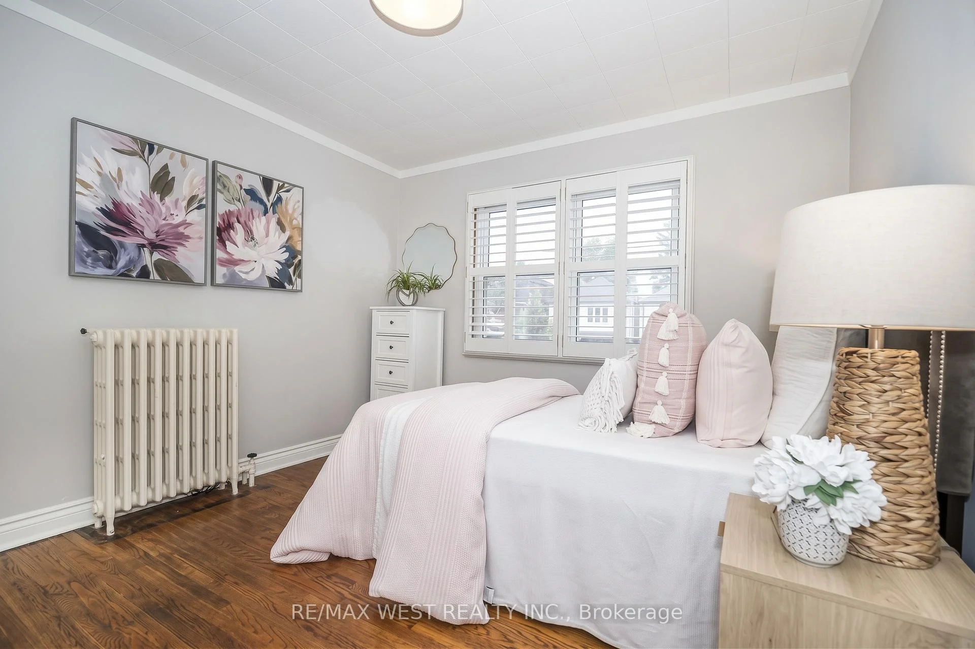 Photo 61 of 316 Monarch Park Avenue, Toronto, Danforth Village-East York — HOMEH