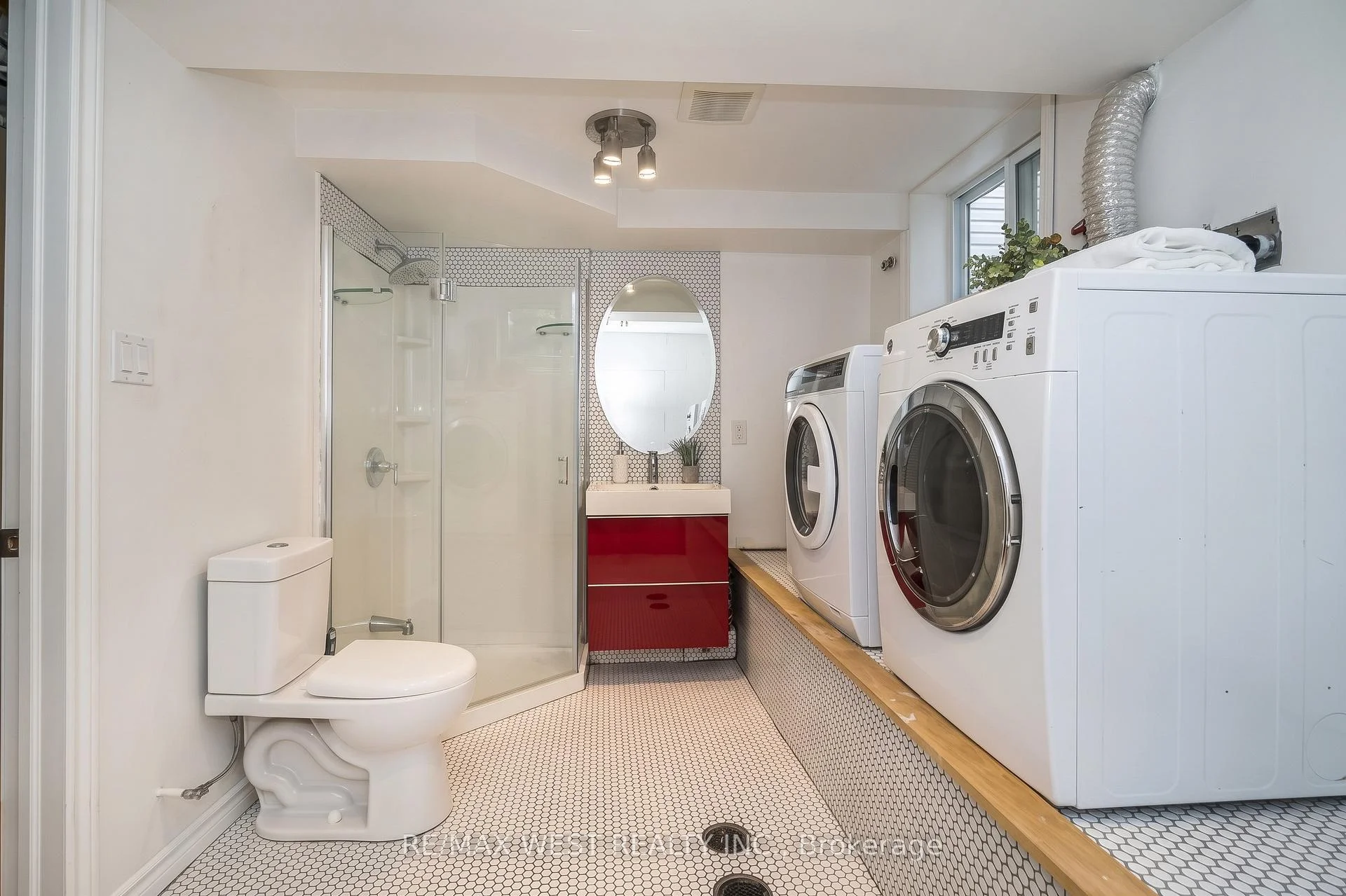 Photo 73 of 316 Monarch Park Avenue, Toronto, Danforth Village-East York — HOMEH