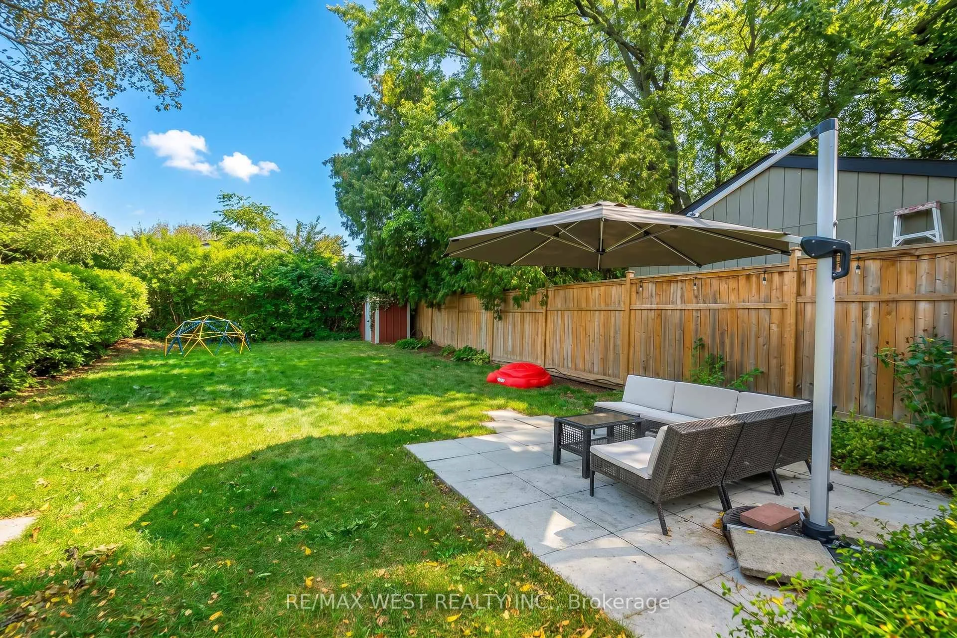 Photo 11 of 316 Monarch Park Avenue, Toronto, Danforth Village-East York — HOMEH