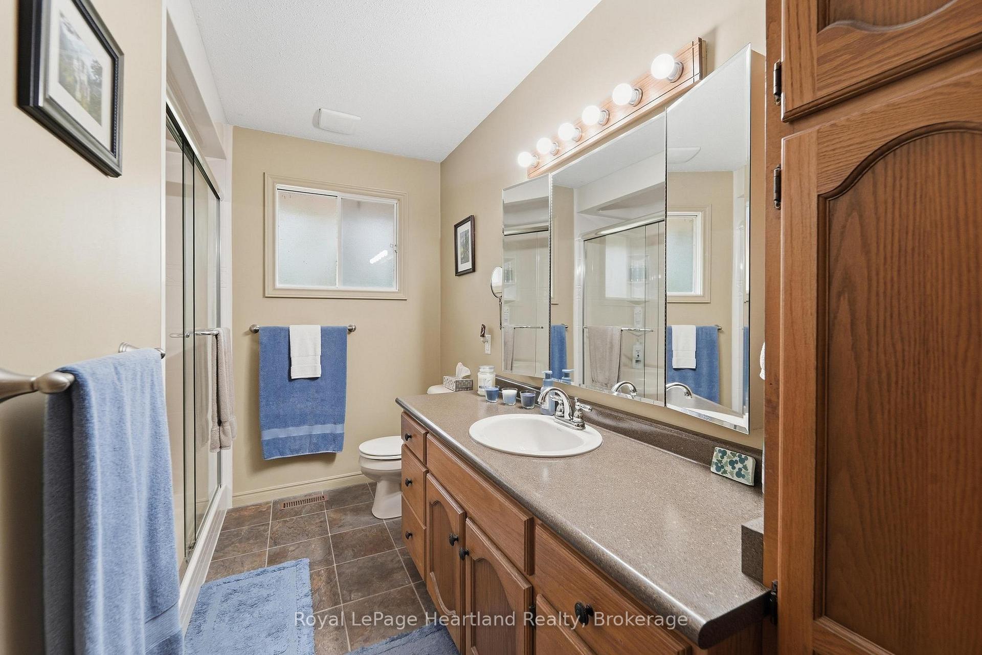 Photo 20 of 33950 Bachand Street, Bluewater, Hay — HOMEH