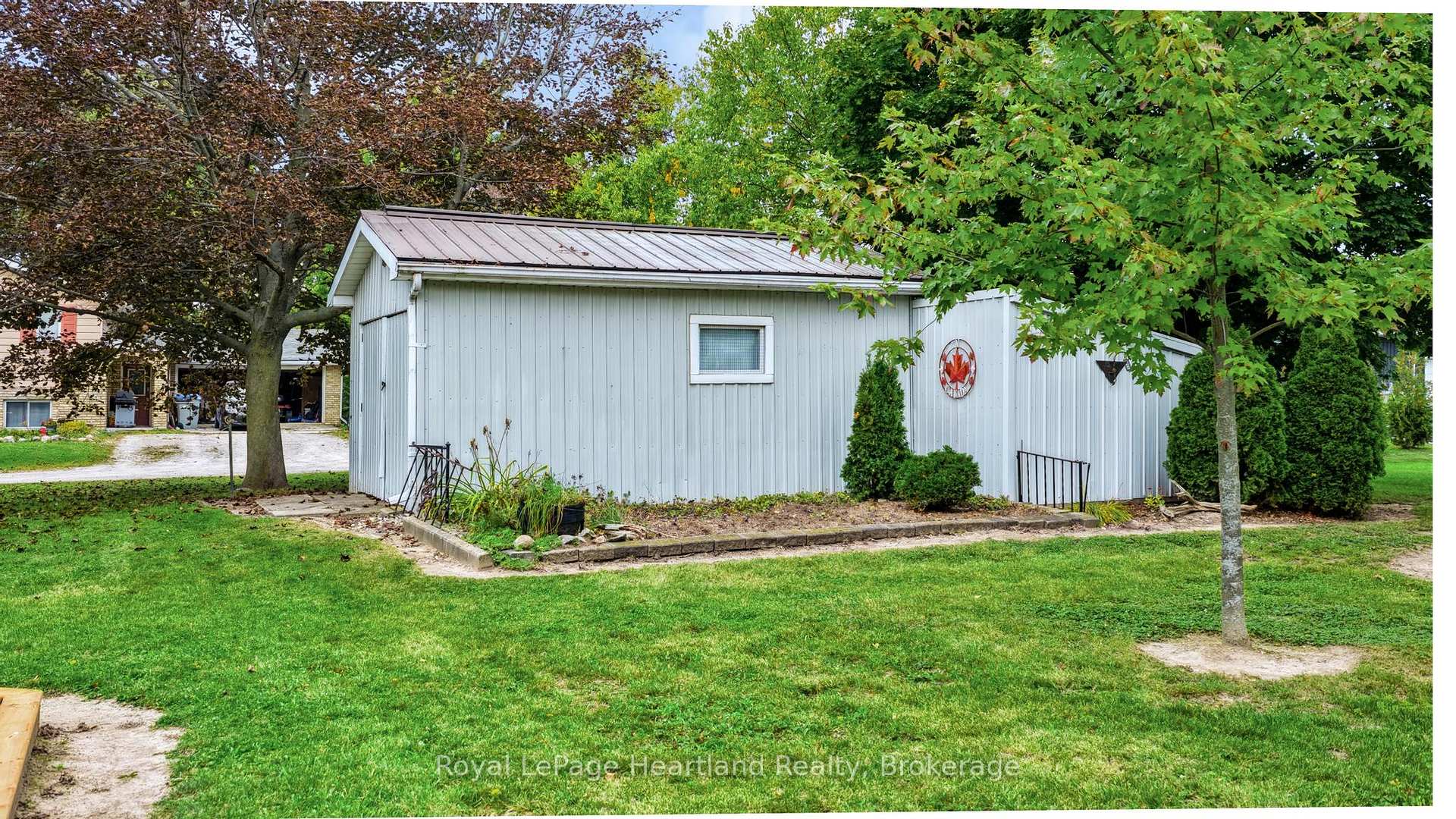 Photo 32 of 33950 Bachand Street, Bluewater, Hay — HOMEH