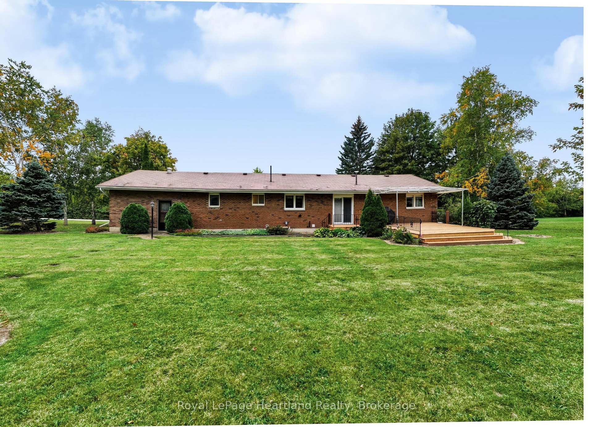 Photo 34 of 33950 Bachand Street, Bluewater, Hay — HOMEH