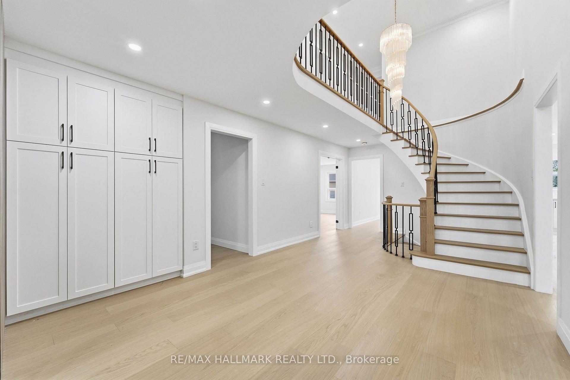 Photo 9 of 44 Olympia Gate, Vaughan, East Woodbridge — HOMEH
