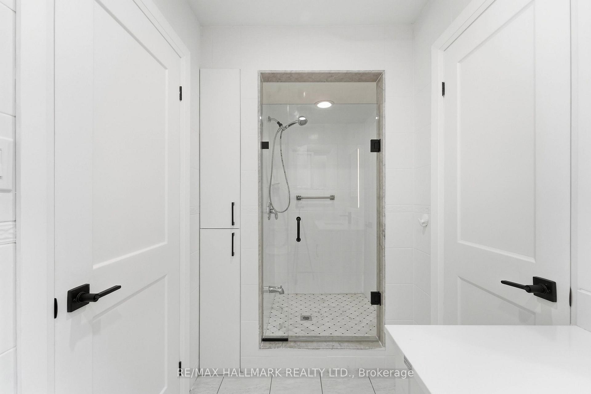 Photo 22 of 44 Olympia Gate, Vaughan, East Woodbridge — HOMEH