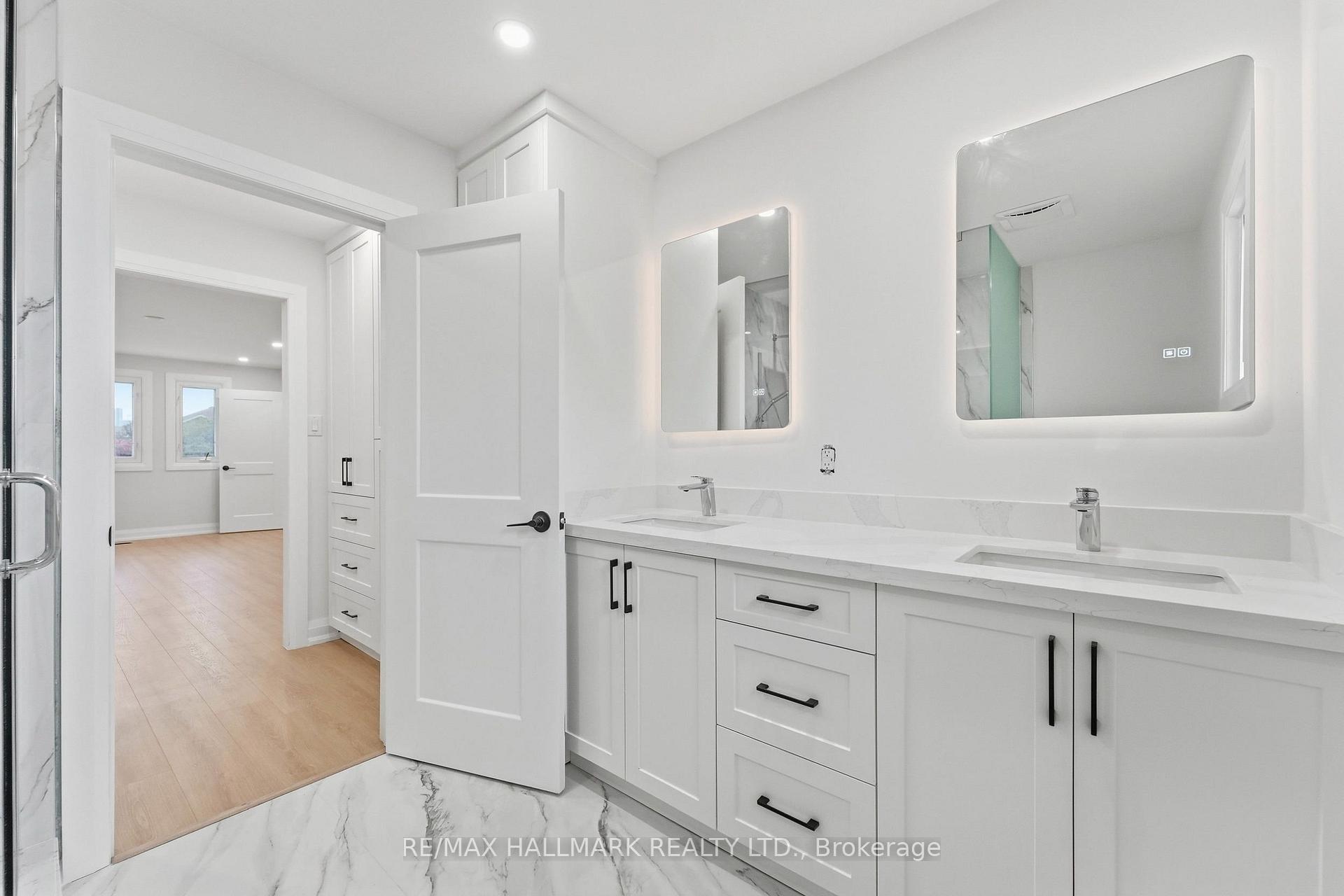 Photo 31 of 44 Olympia Gate, Vaughan, East Woodbridge — HOMEH