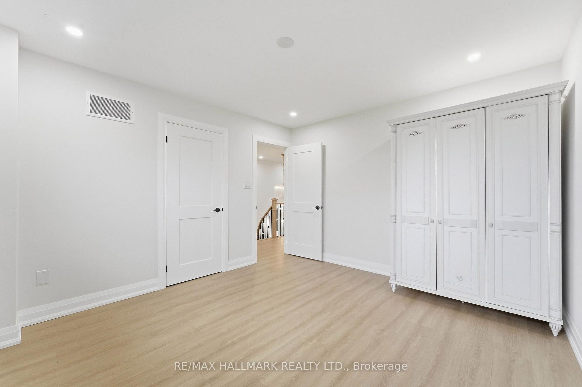 Photo 34 of 44 Olympia Gate, Vaughan, East Woodbridge — HOMEH