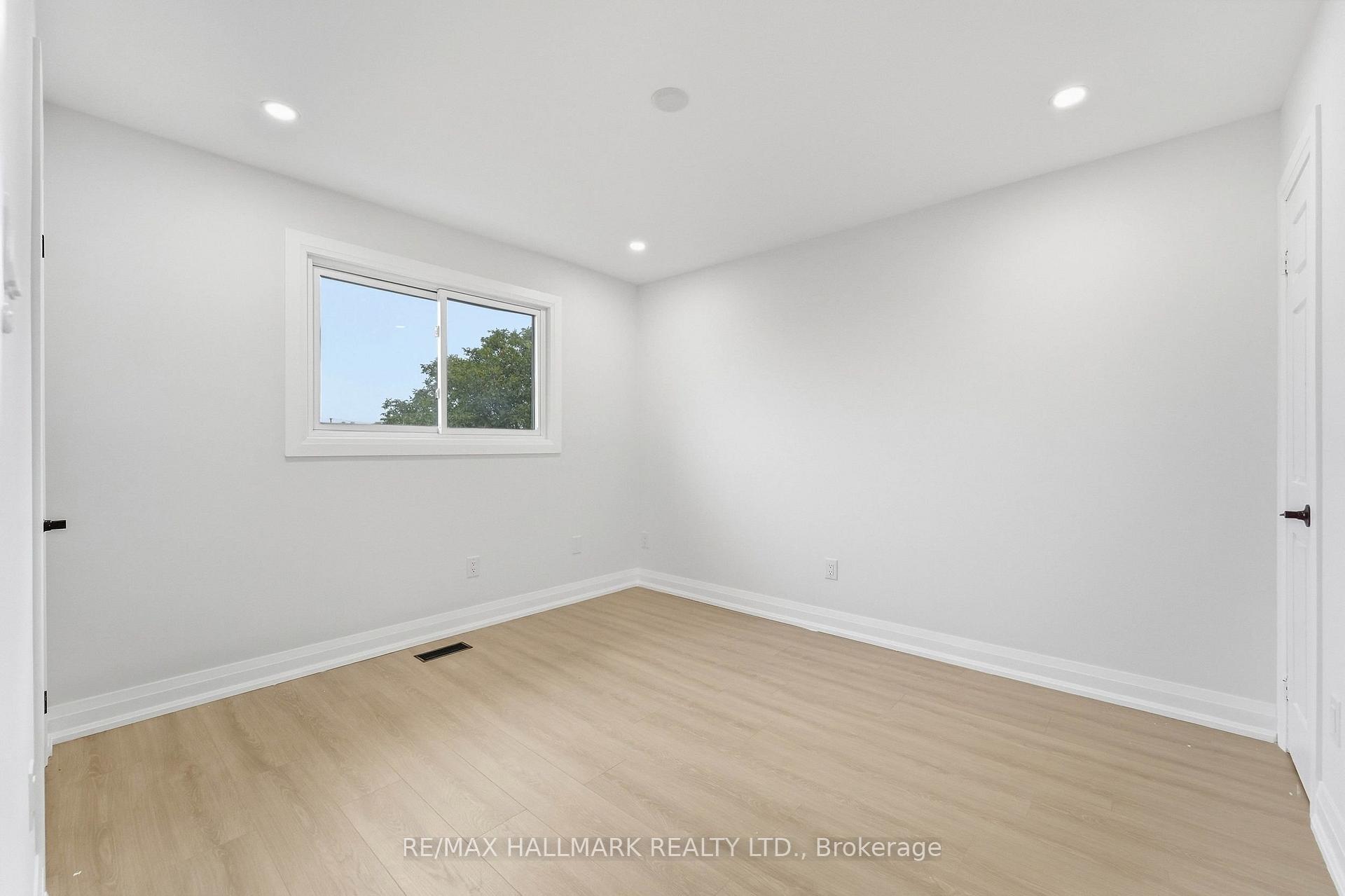 Photo 36 of 44 Olympia Gate, Vaughan, East Woodbridge — HOMEH