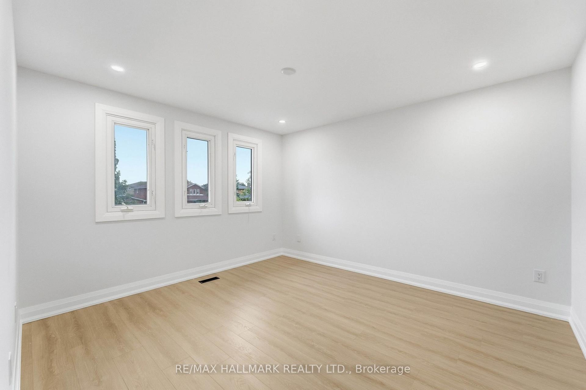 Photo 43 of 44 Olympia Gate, Vaughan, East Woodbridge — HOMEH