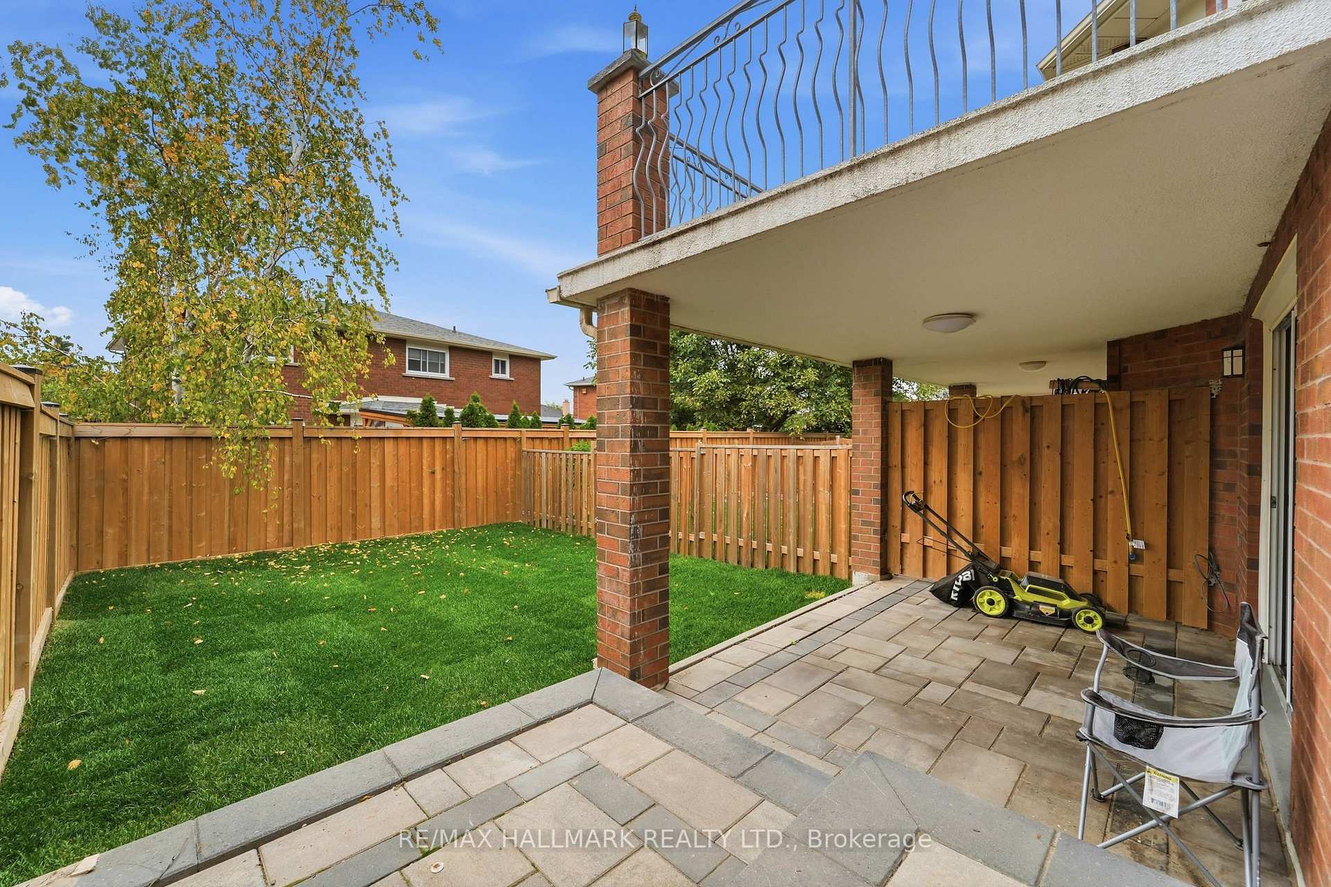 Photo 56 of 44 Olympia Gate, Vaughan, East Woodbridge — HOMEH