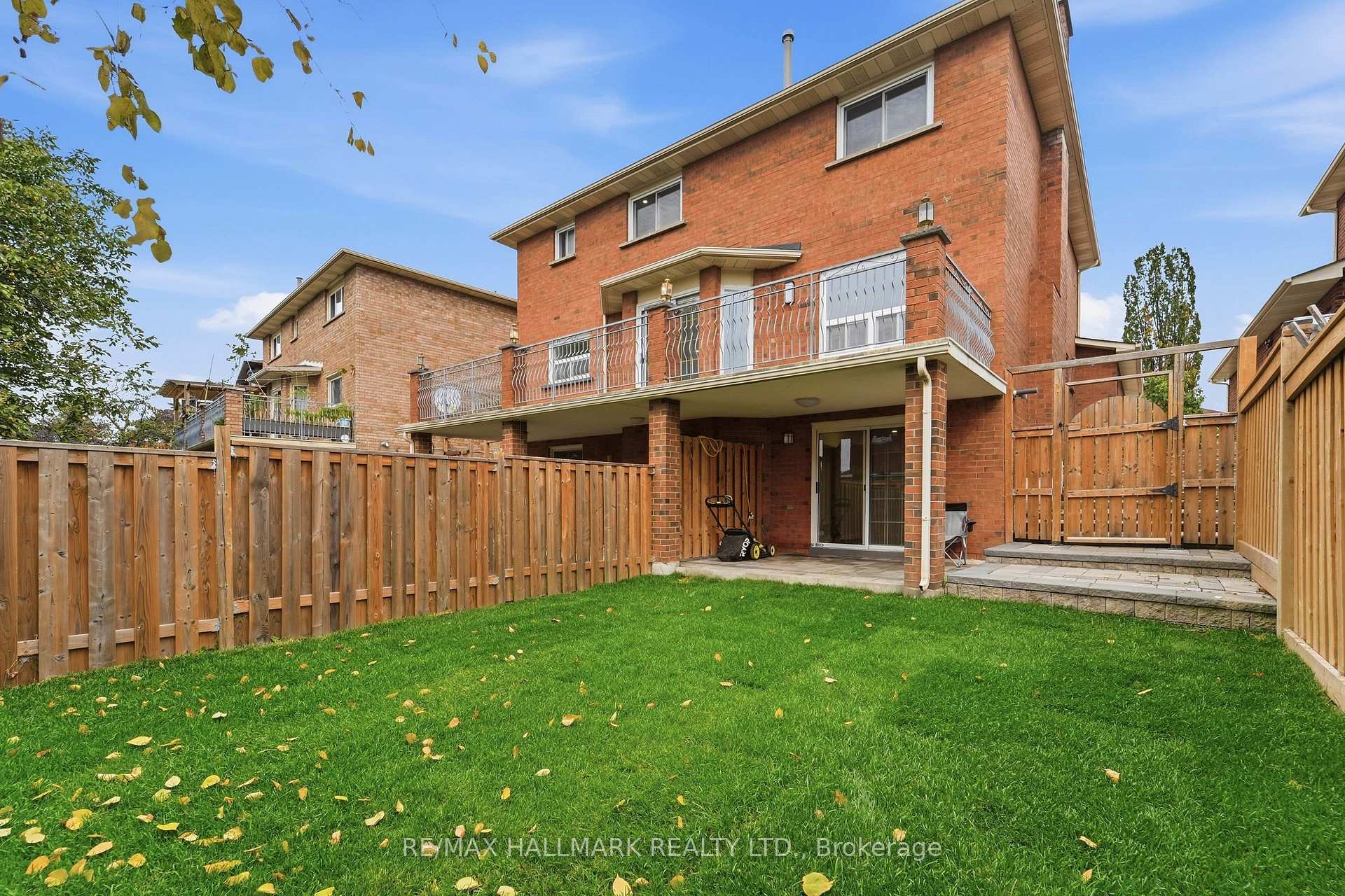 Photo 55 of 44 Olympia Gate, Vaughan, East Woodbridge — HOMEH