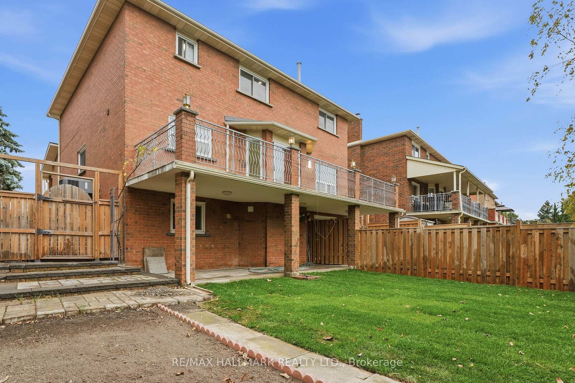 Photo 47 of 44 Olympia Gate, Vaughan, East Woodbridge — HOMEH