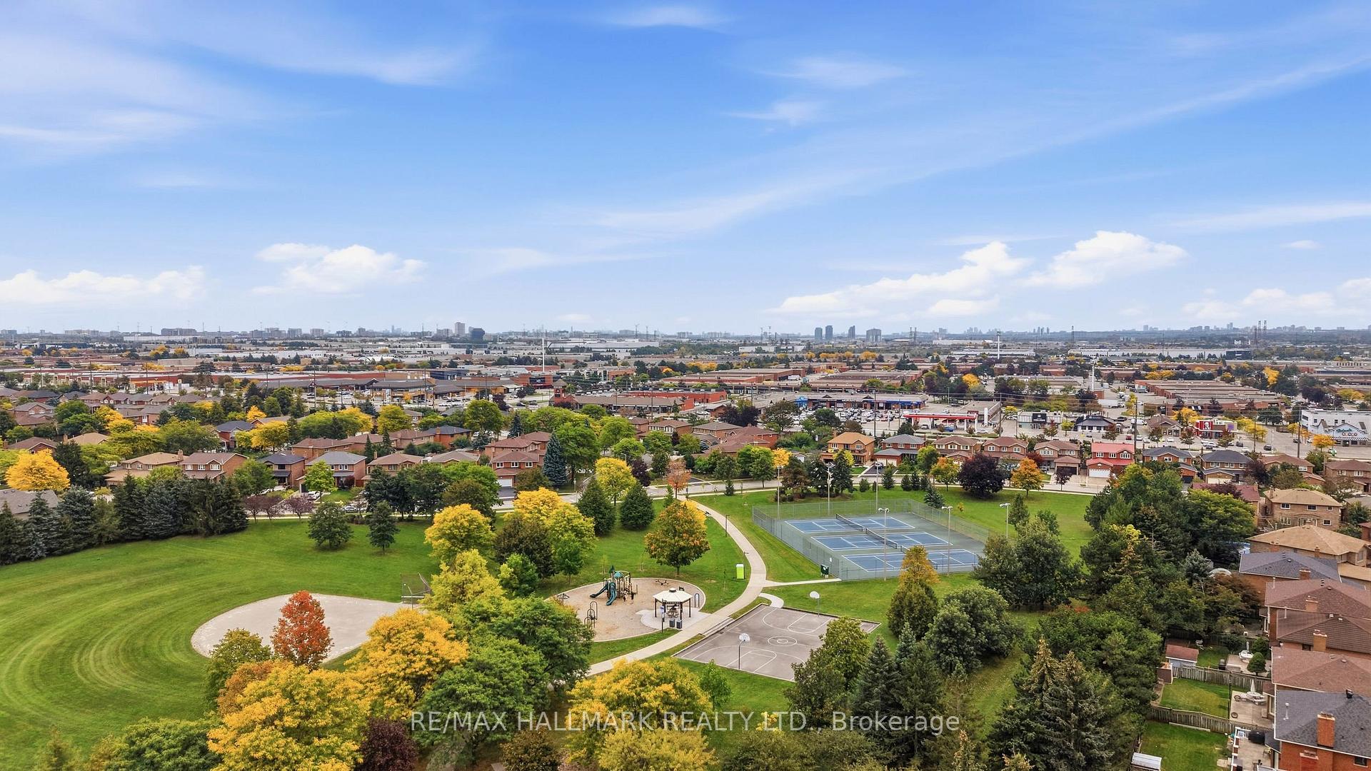 Photo 61 of 44 Olympia Gate, Vaughan, East Woodbridge — HOMEH