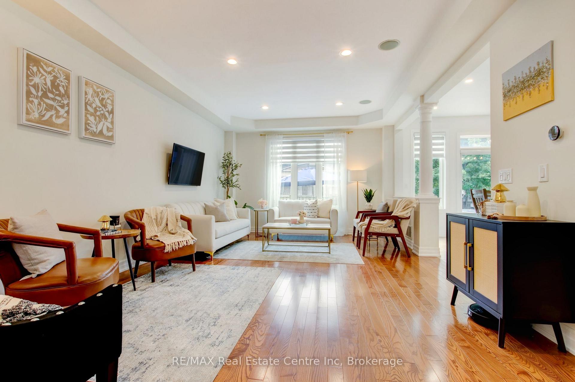 Photo 6 of 52 Bardoe Crescent, Milton, Scott — HOMEH