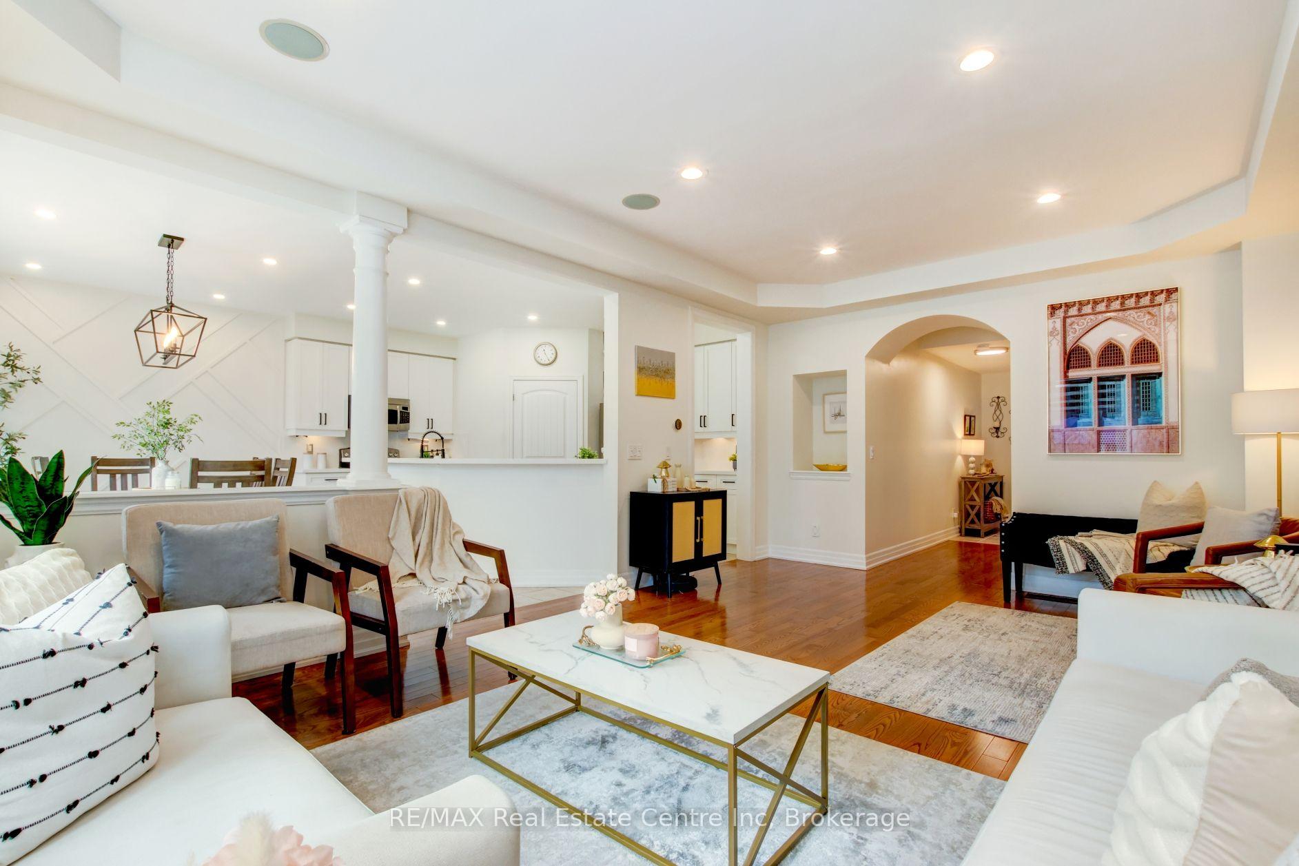 Photo 9 of 52 Bardoe Crescent, Milton, Scott — HOMEH