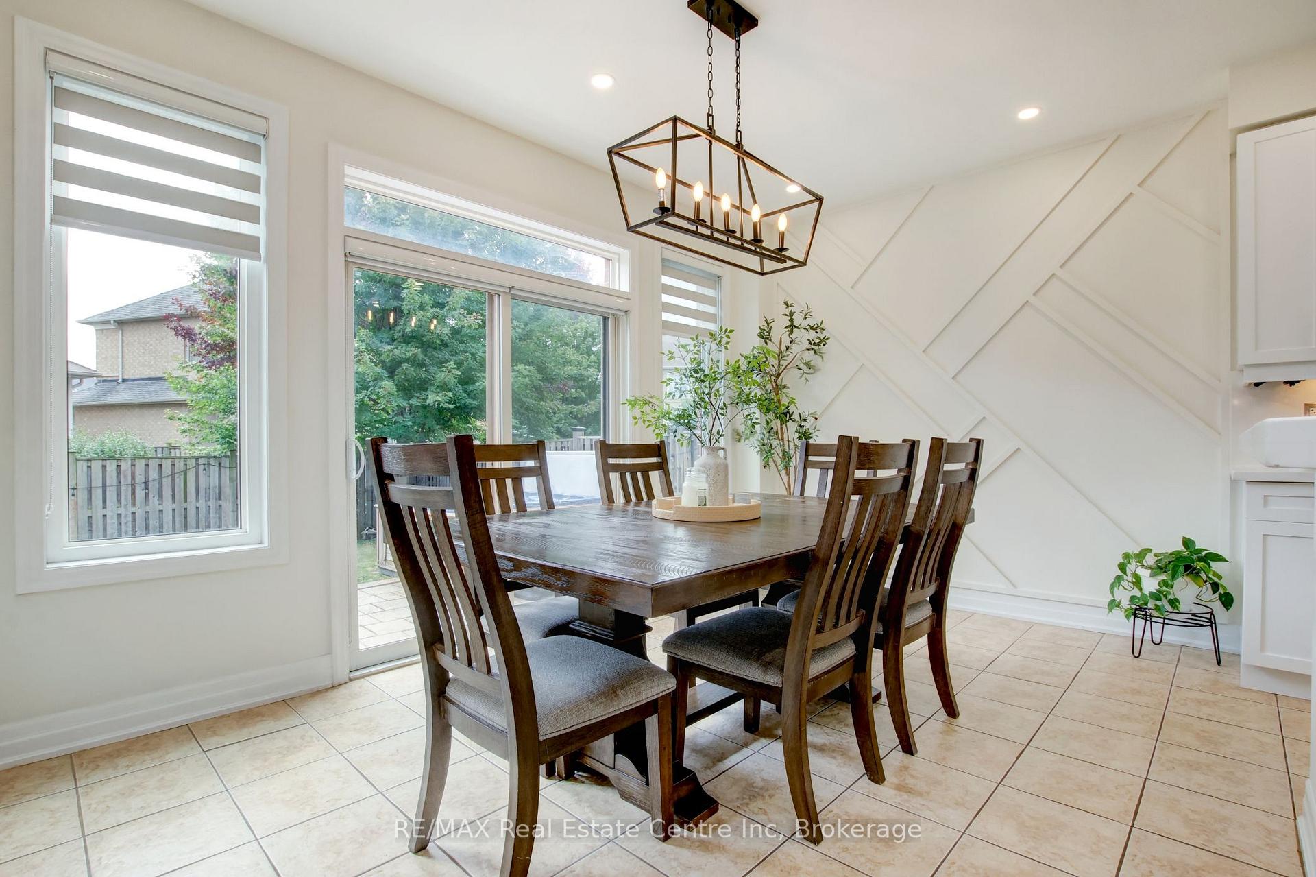 Photo 13 of 52 Bardoe Crescent, Milton, Scott — HOMEH
