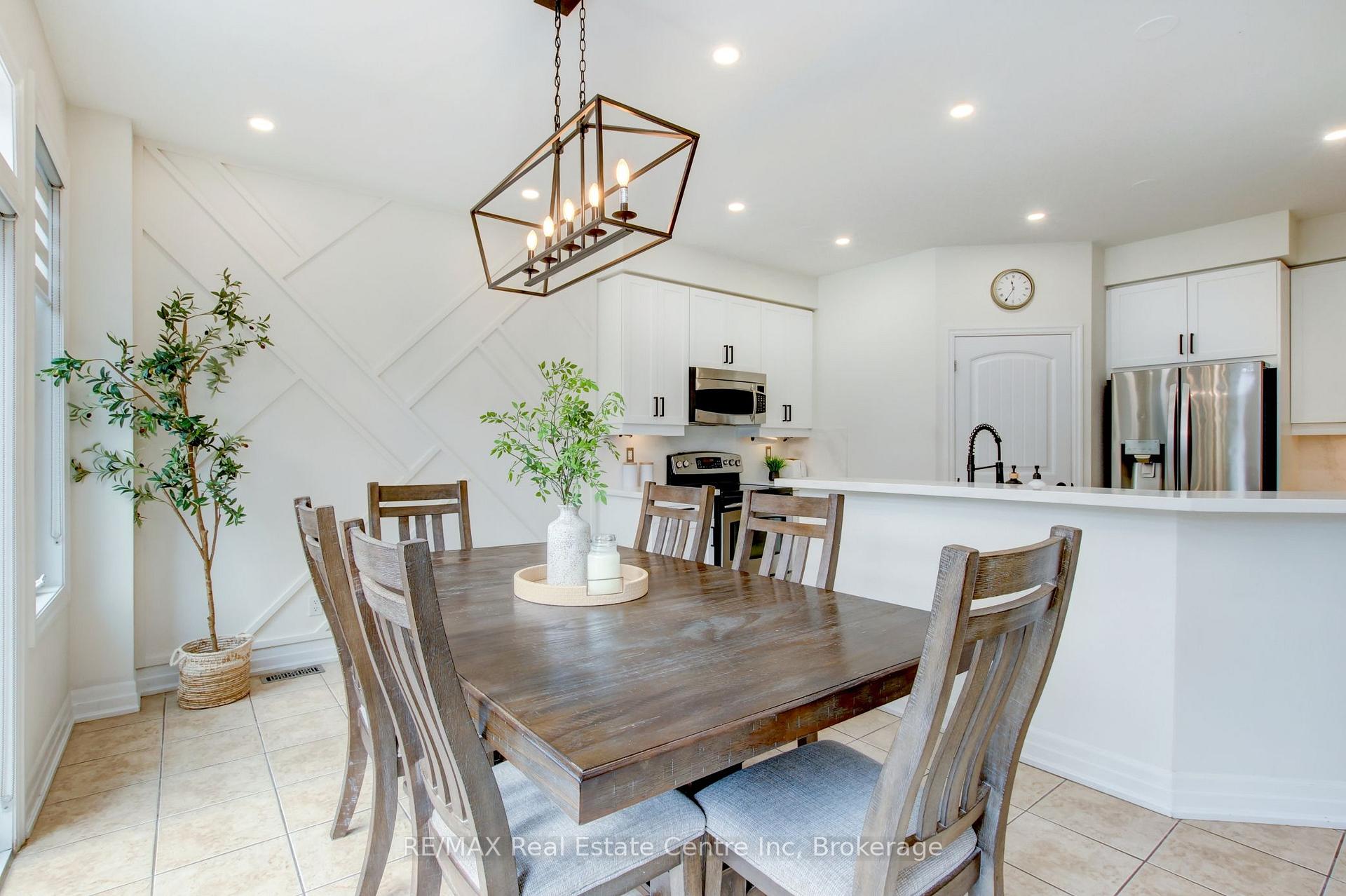 Photo 15 of 52 Bardoe Crescent, Milton, Scott — HOMEH