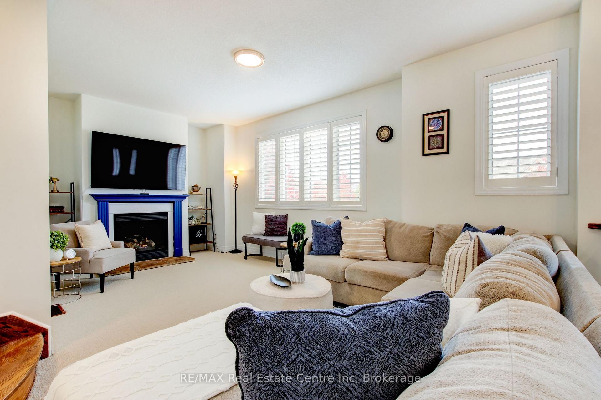 Photo 19 of 52 Bardoe Crescent, Milton, Scott — HOMEH