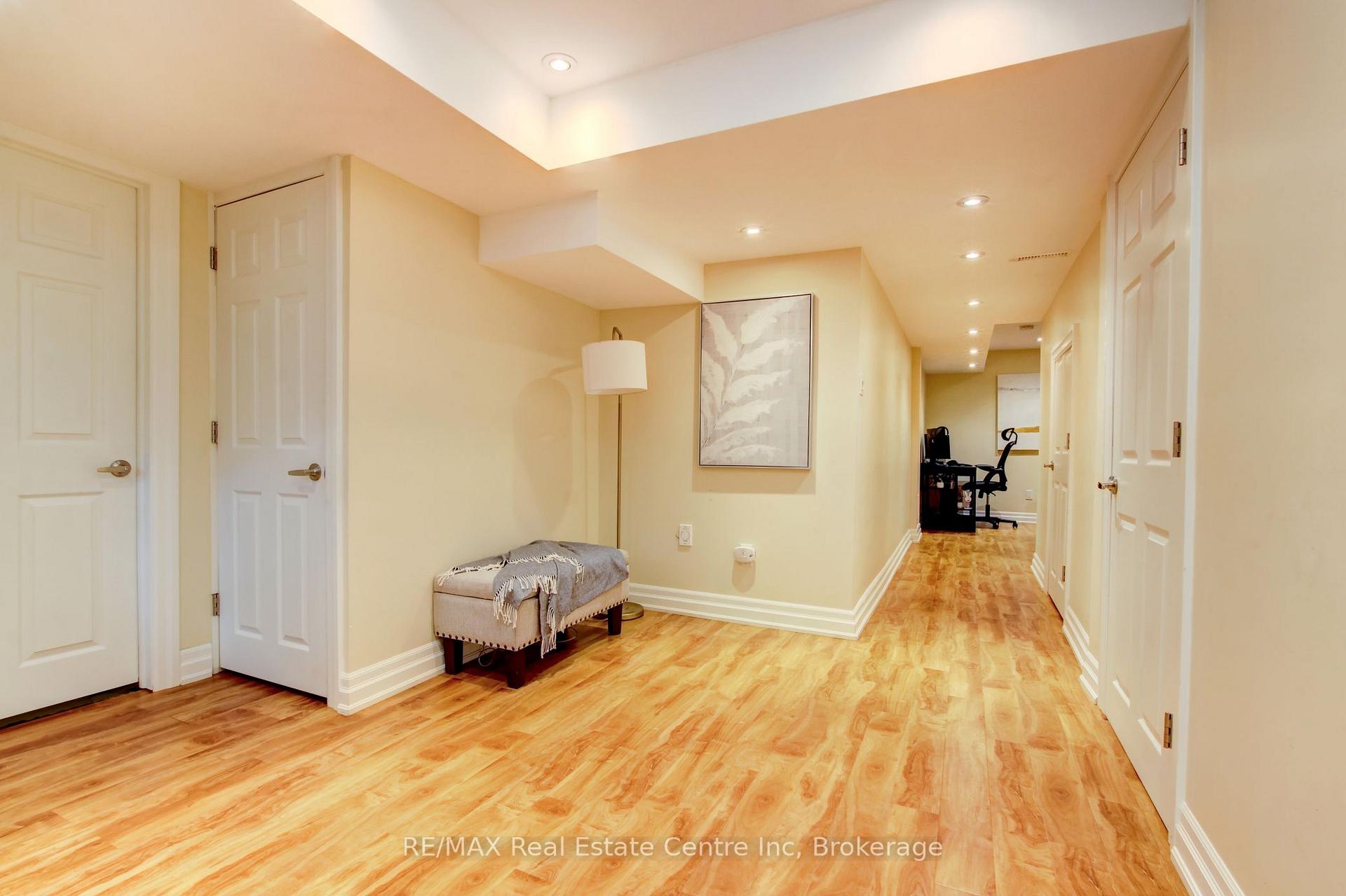 Photo 33 of 52 Bardoe Crescent, Milton, Scott — HOMEH