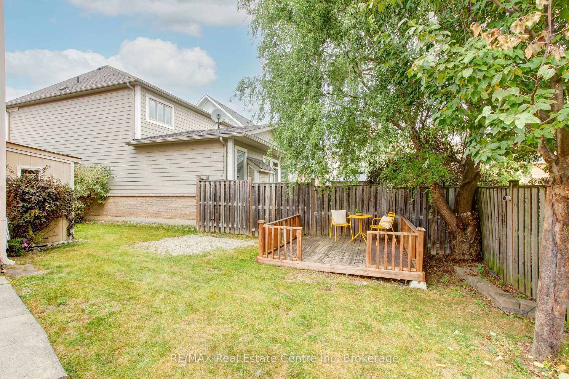 Photo 41 of 52 Bardoe Crescent, Milton, Scott — HOMEH