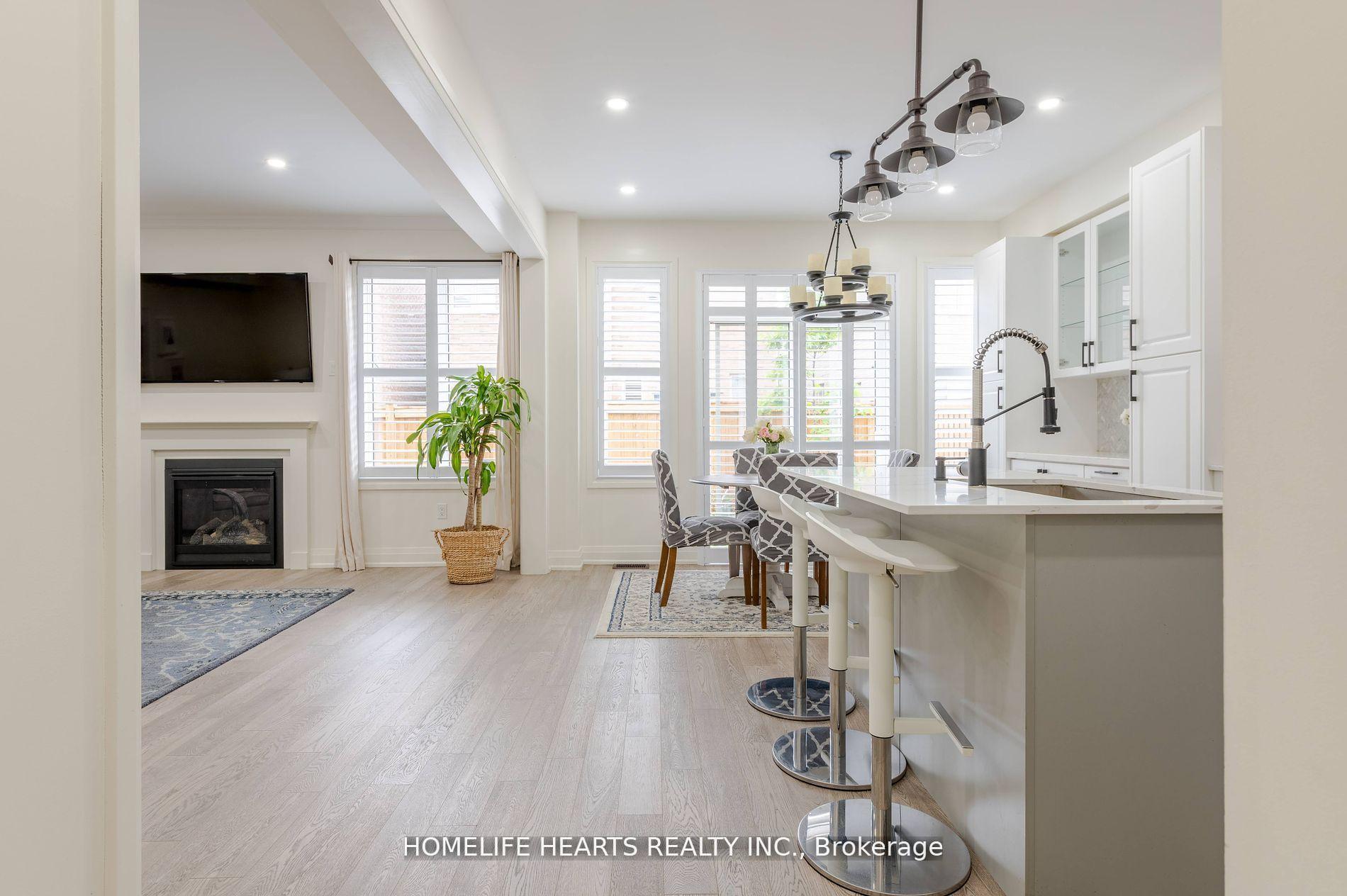 Photo 8 of 21 Hassard Short Lane, Ajax, South East — HOMEH