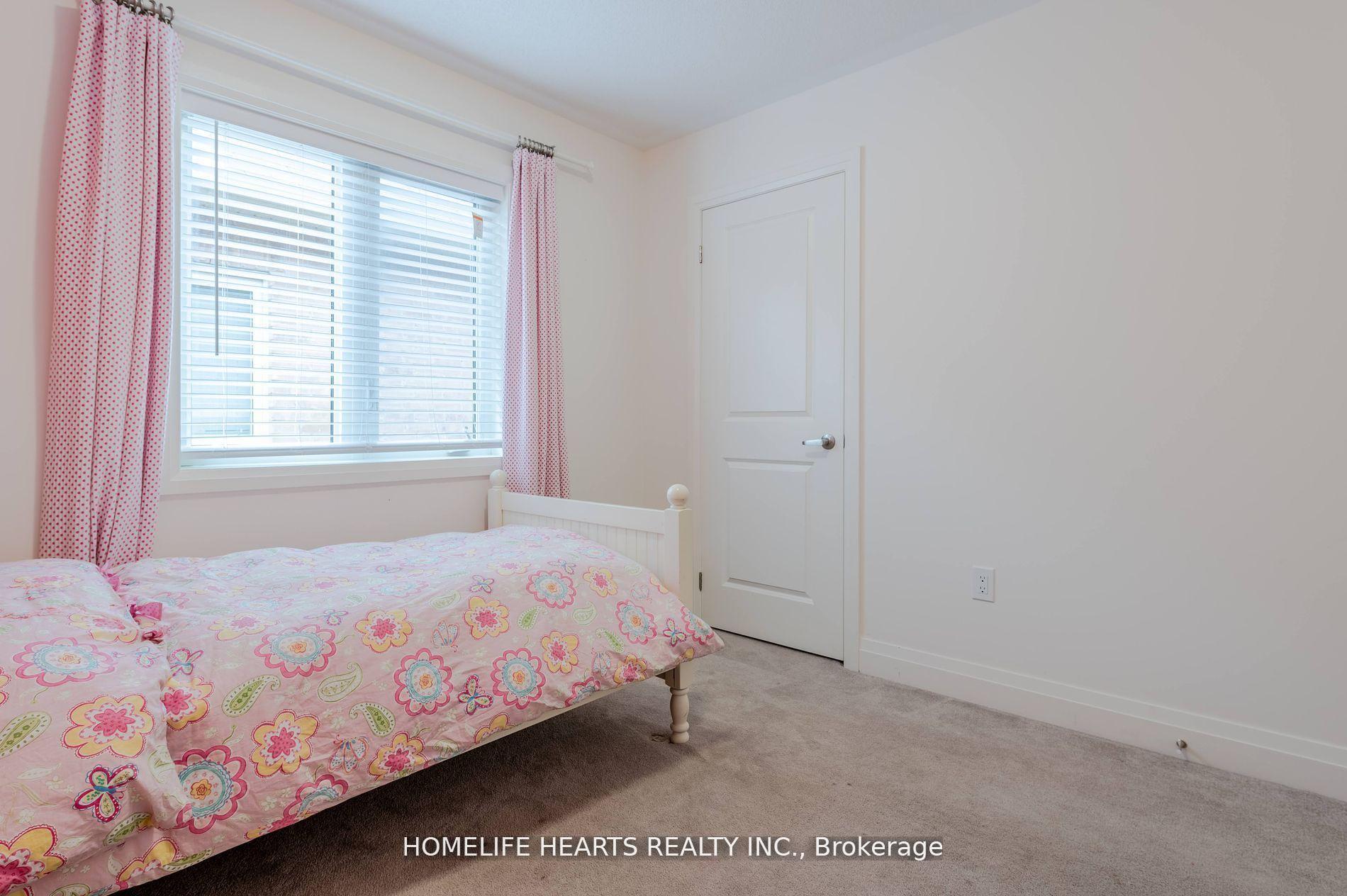 Photo 31 of 21 Hassard Short Lane, Ajax, South East — HOMEH