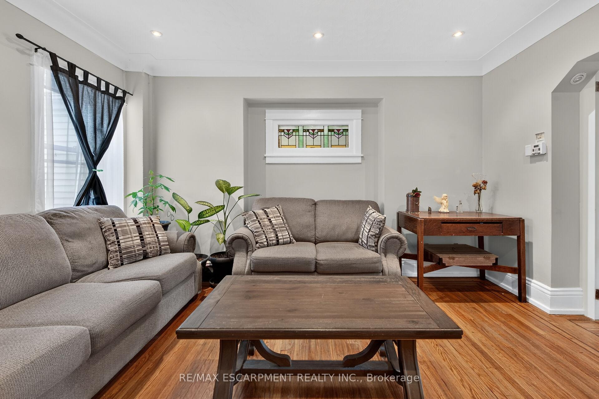 Photo 8 of 103 Belmont Avenue, Hamilton, Crown Point — HOMEH