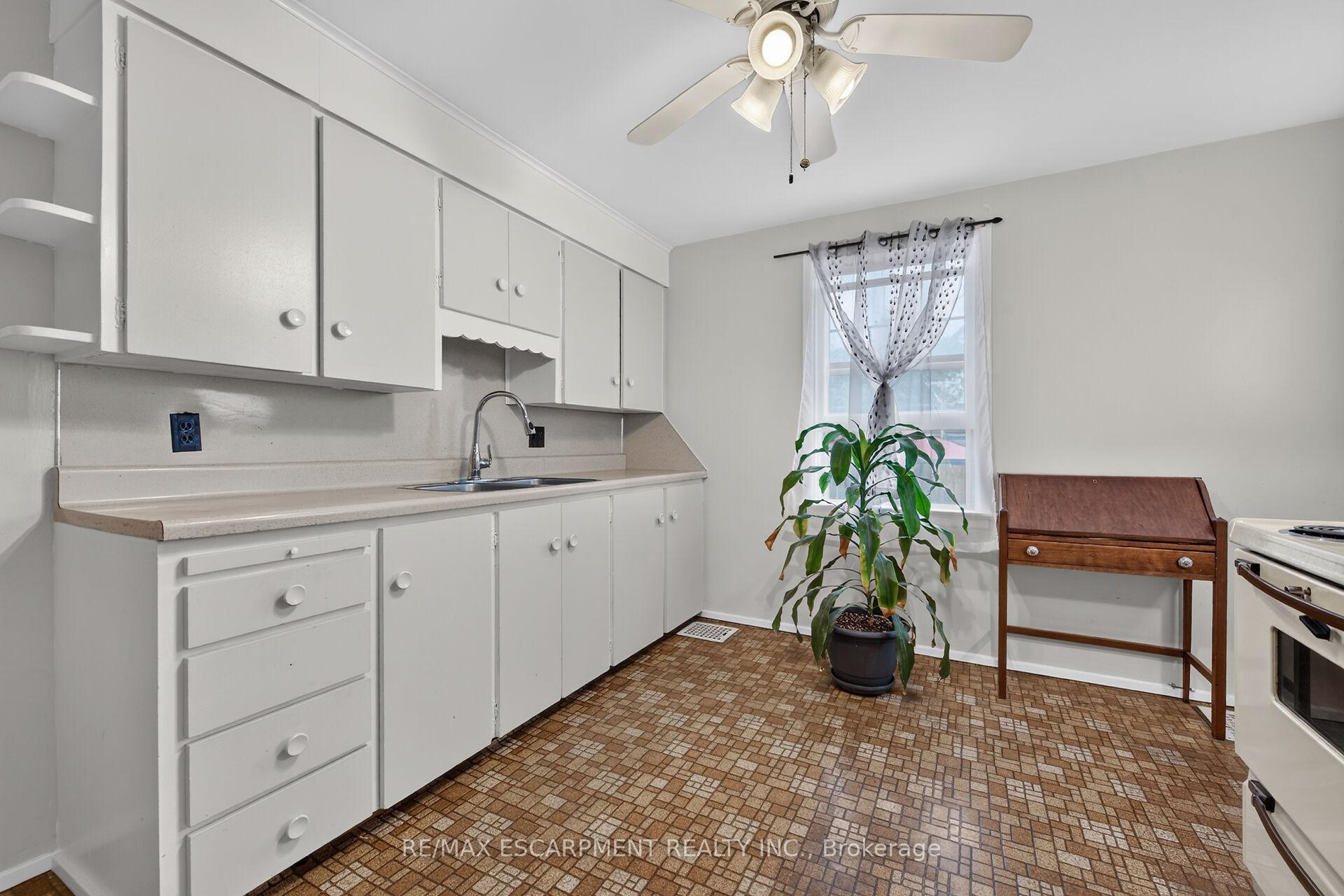 Photo 18 of 103 Belmont Avenue, Hamilton, Crown Point — HOMEH