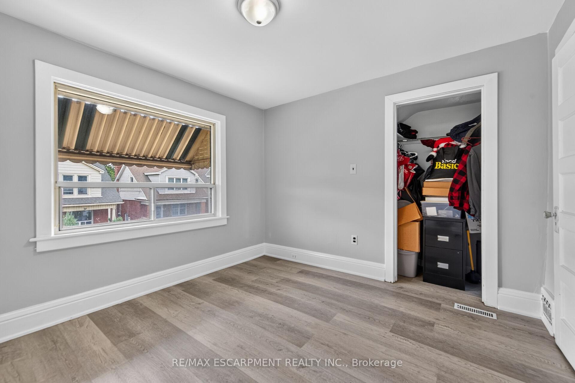 Photo 27 of 103 Belmont Avenue, Hamilton, Crown Point — HOMEH