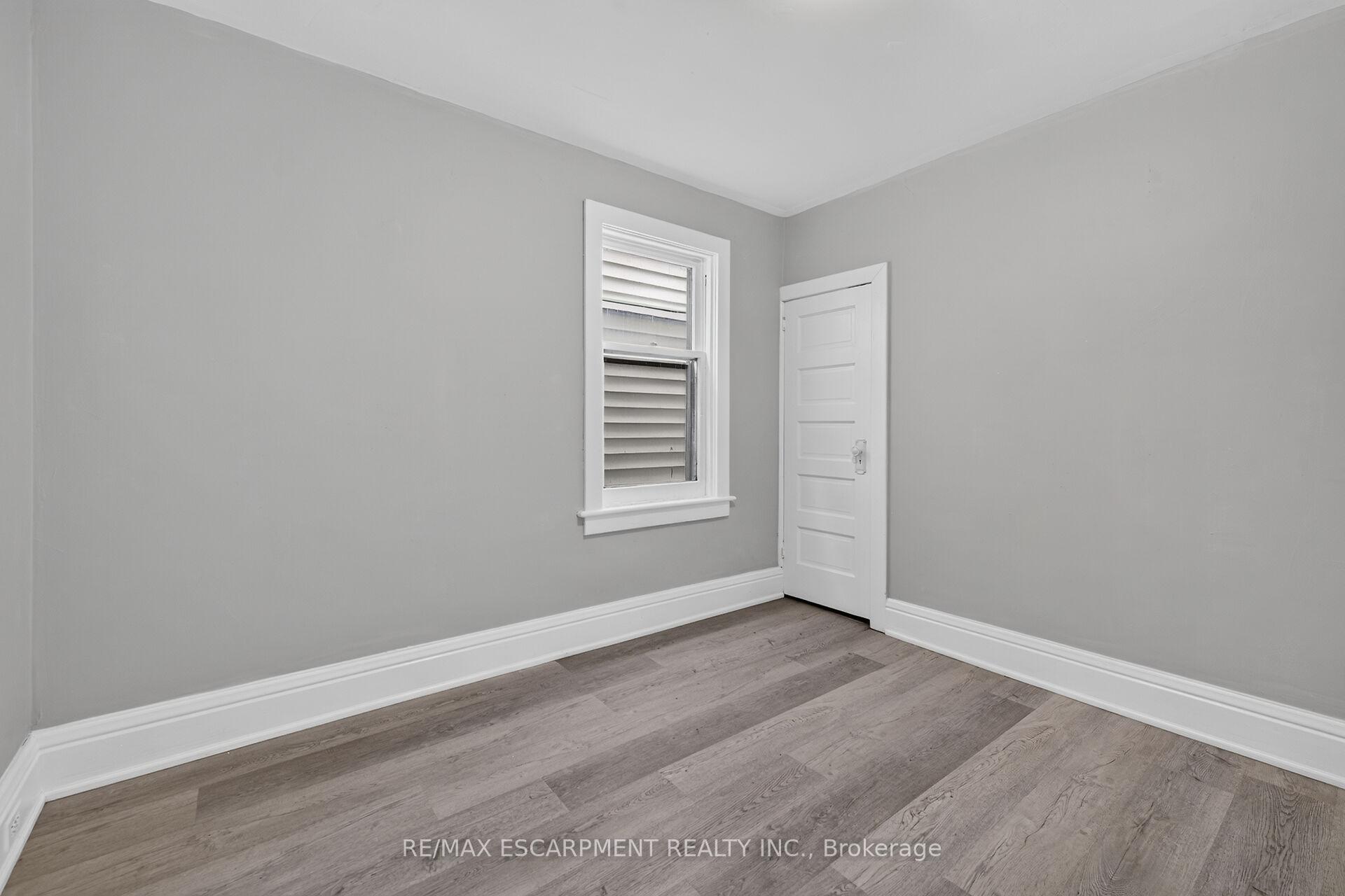 Photo 28 of 103 Belmont Avenue, Hamilton, Crown Point — HOMEH