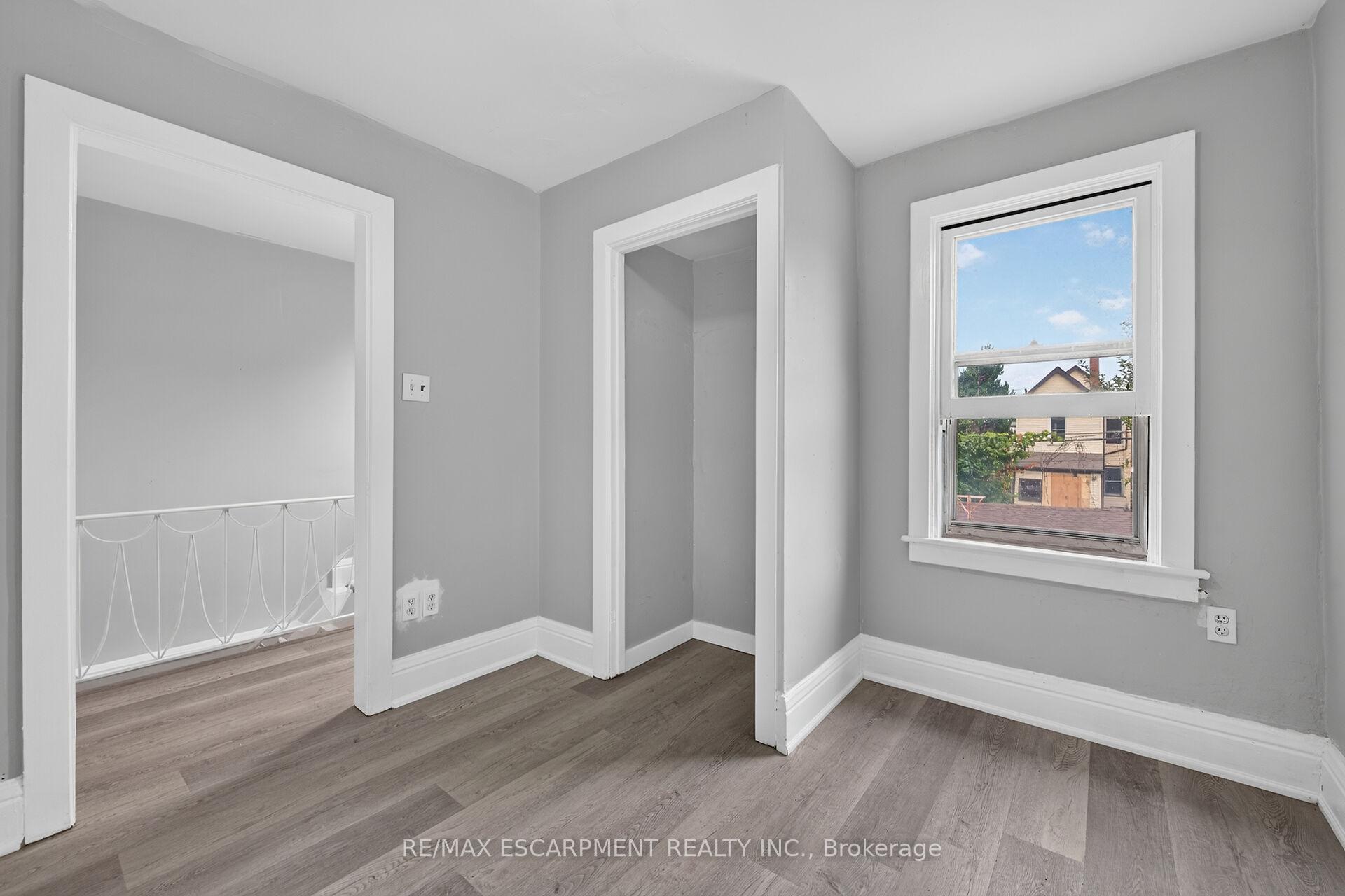 Photo 32 of 103 Belmont Avenue, Hamilton, Crown Point — HOMEH