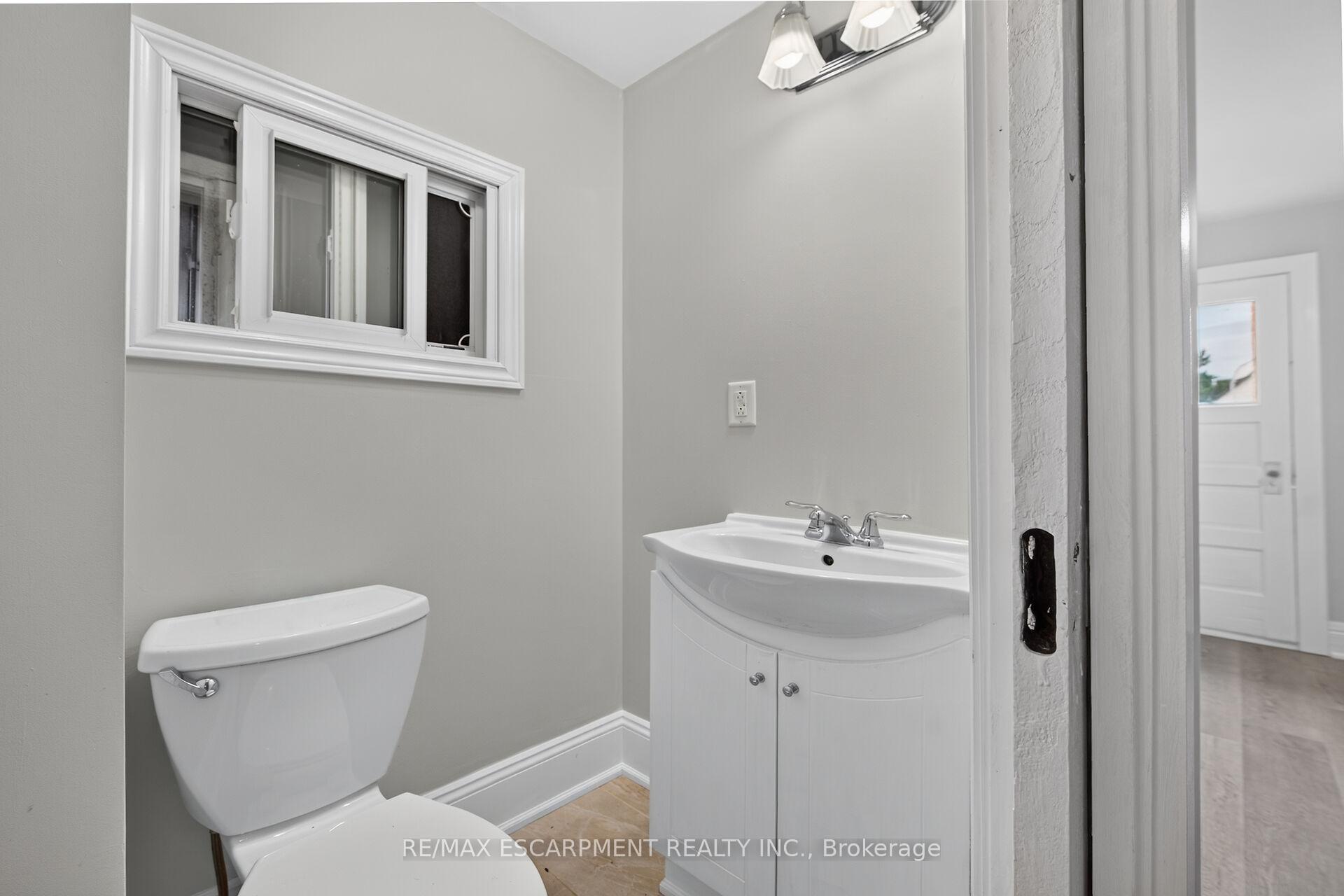 Photo 36 of 103 Belmont Avenue, Hamilton, Crown Point — HOMEH