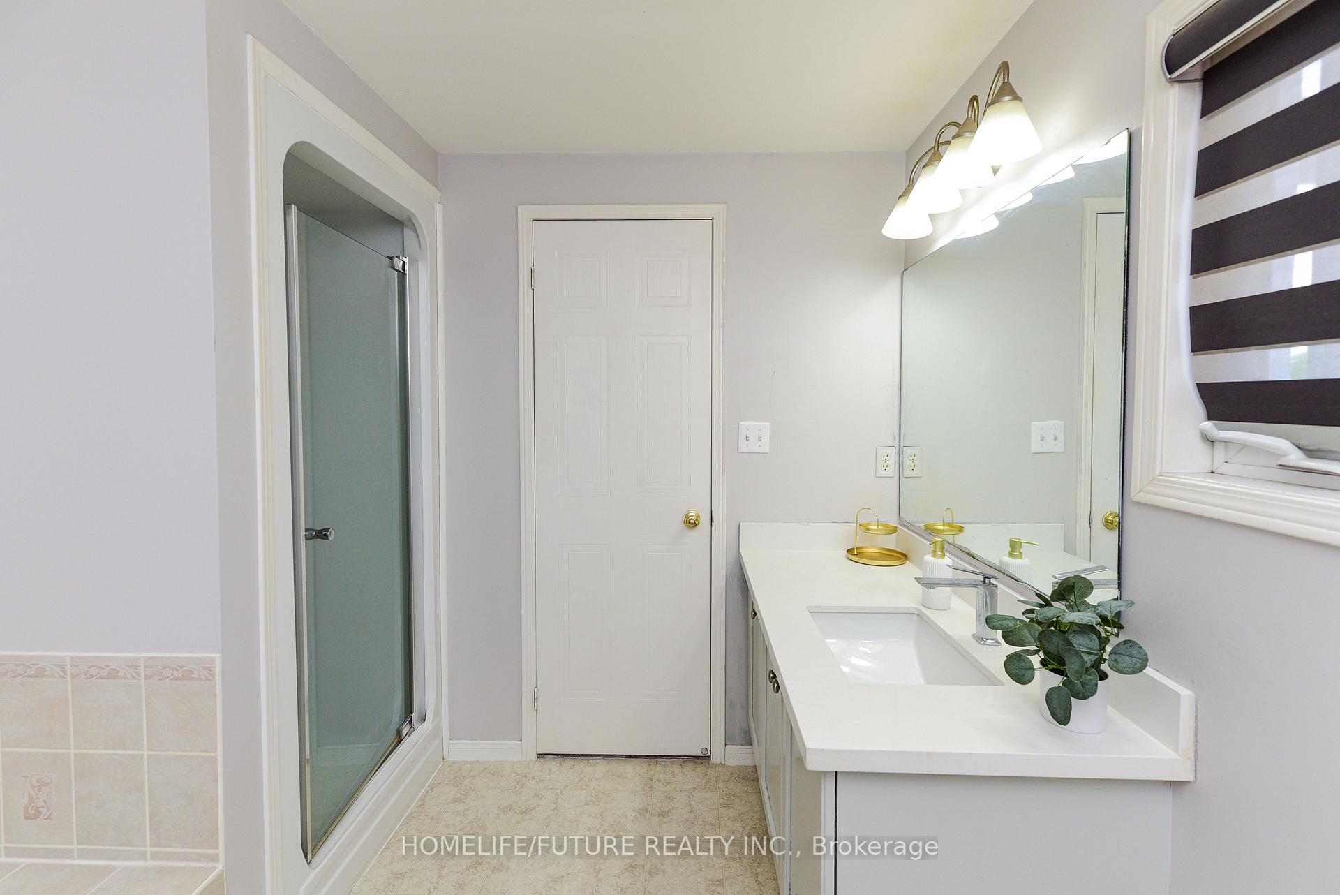 Photo 17 of 1404 Trowbridge Drive, Oshawa, Centennial — HOMEH