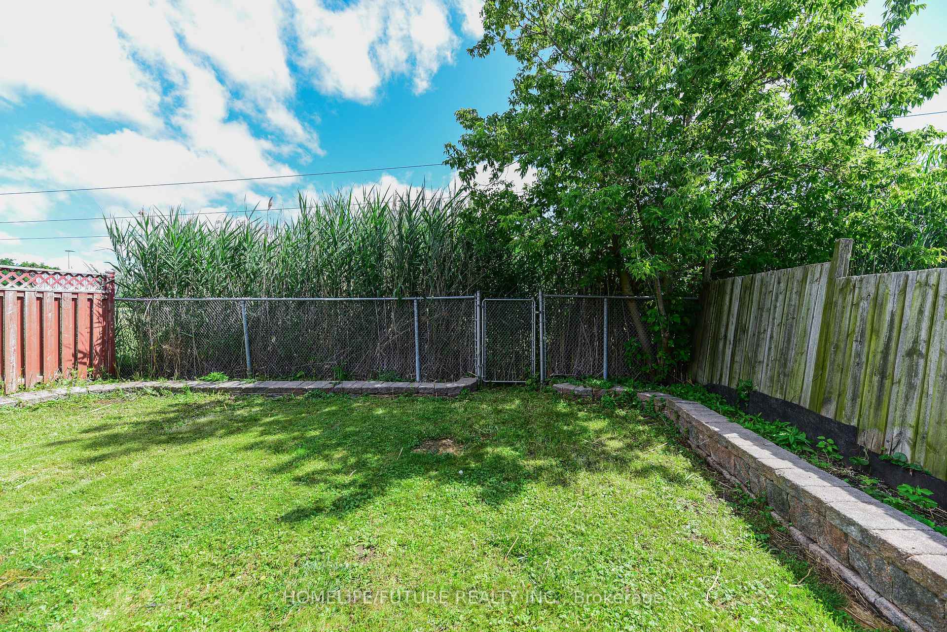 Photo 21 of 1404 Trowbridge Drive, Oshawa, Centennial — HOMEH