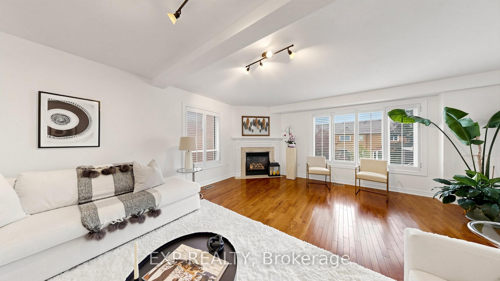 Photo 9 of 16 Curry Crescent, Halton Hills, Georgetown — HOMEH