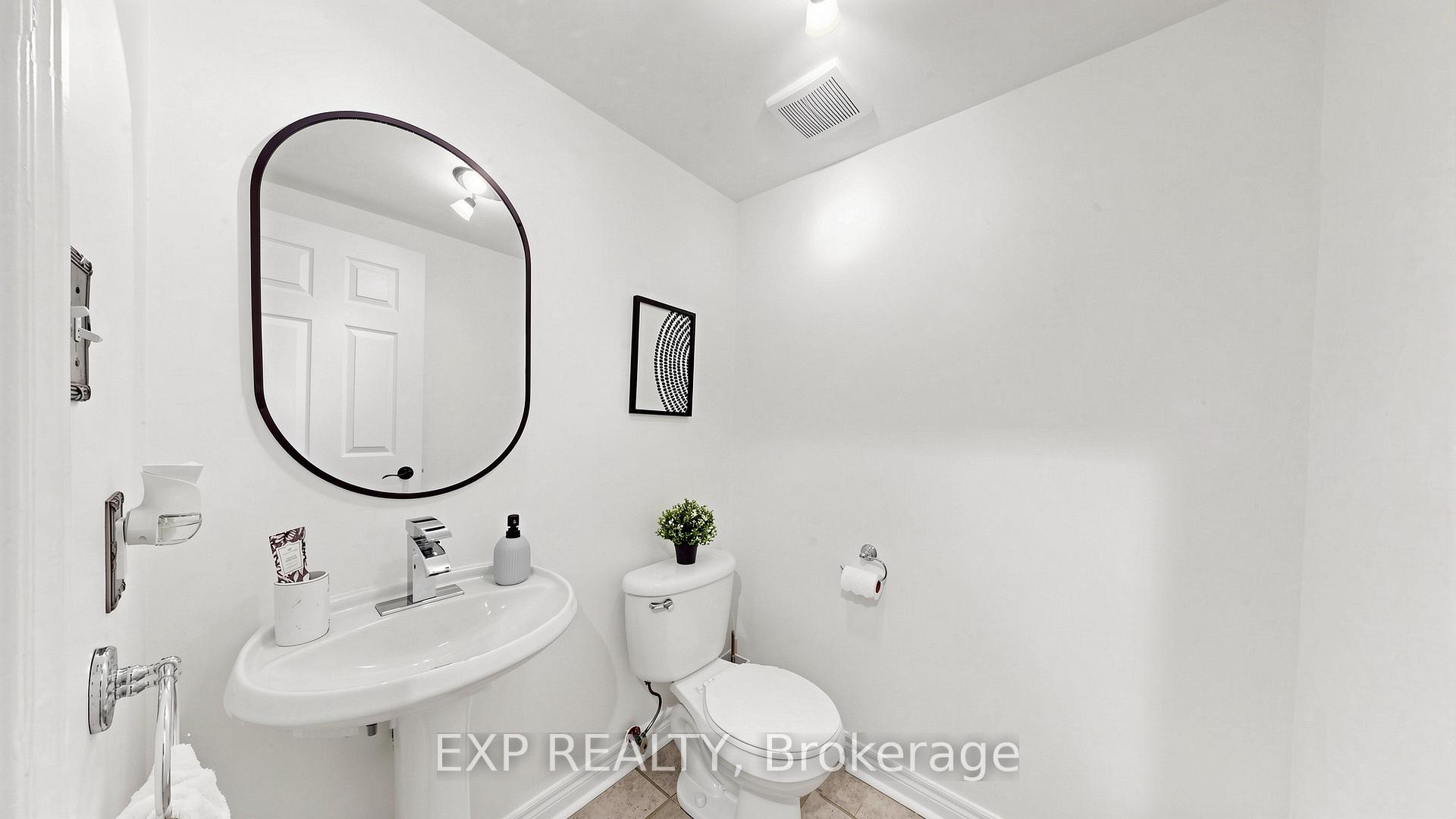 Photo 15 of 16 Curry Crescent, Halton Hills, Georgetown — HOMEH