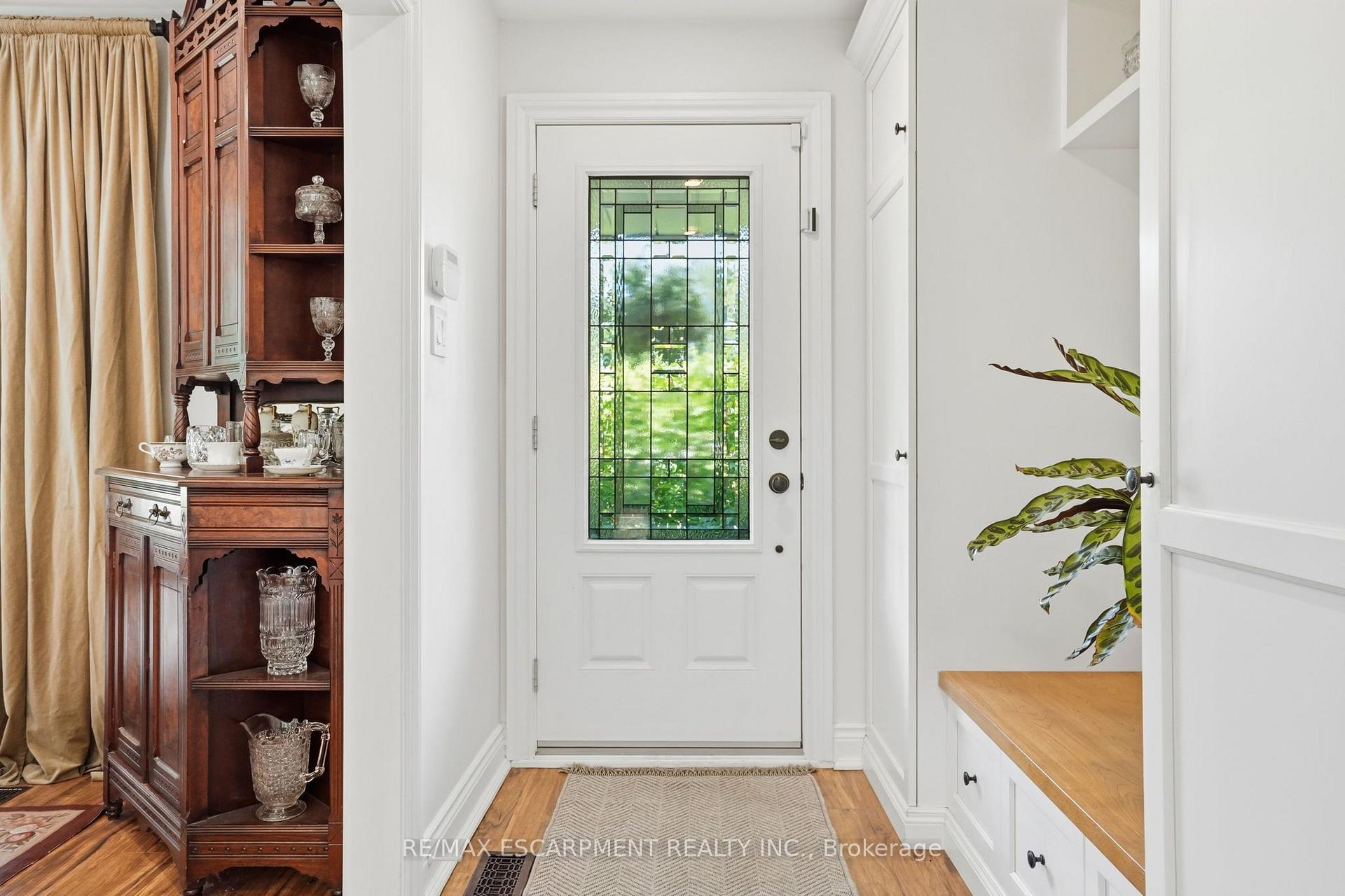 Photo 5 of 2 Jameson Drive, Hamilton, Greensville — HOMEH