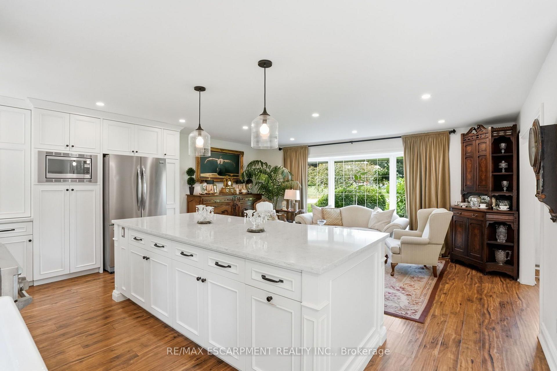 Photo 13 of 2 Jameson Drive, Hamilton, Greensville — HOMEH