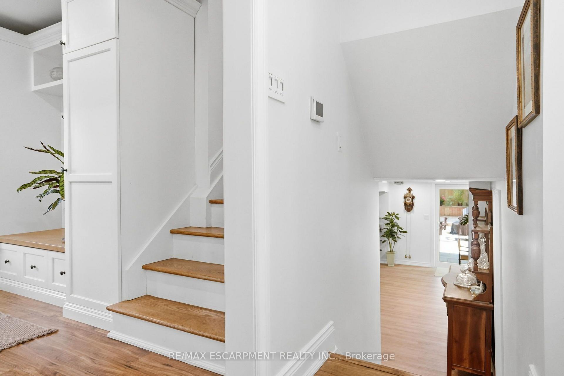Photo 16 of 2 Jameson Drive, Hamilton, Greensville — HOMEH